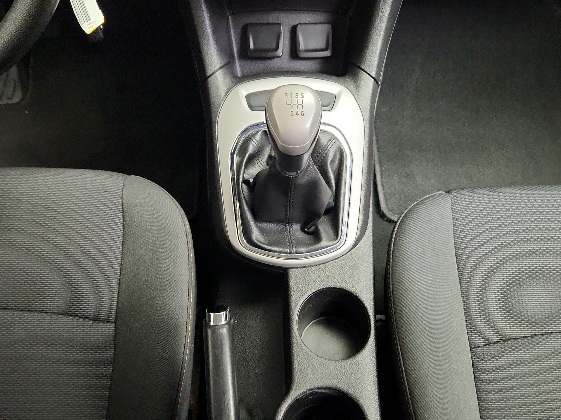 Thumbnail: 2017 Chevrolet Cruze - 17