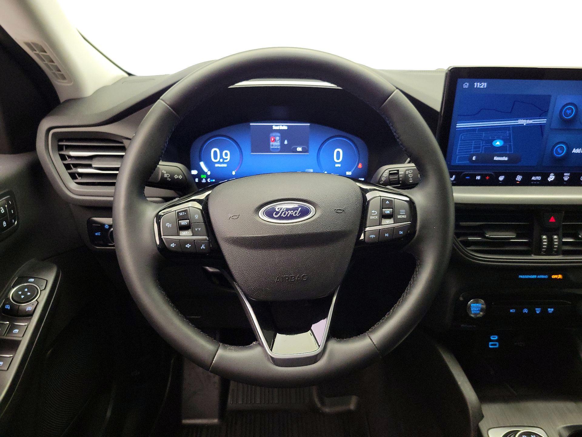 Thumbnail: 2023 Ford Escape - 10