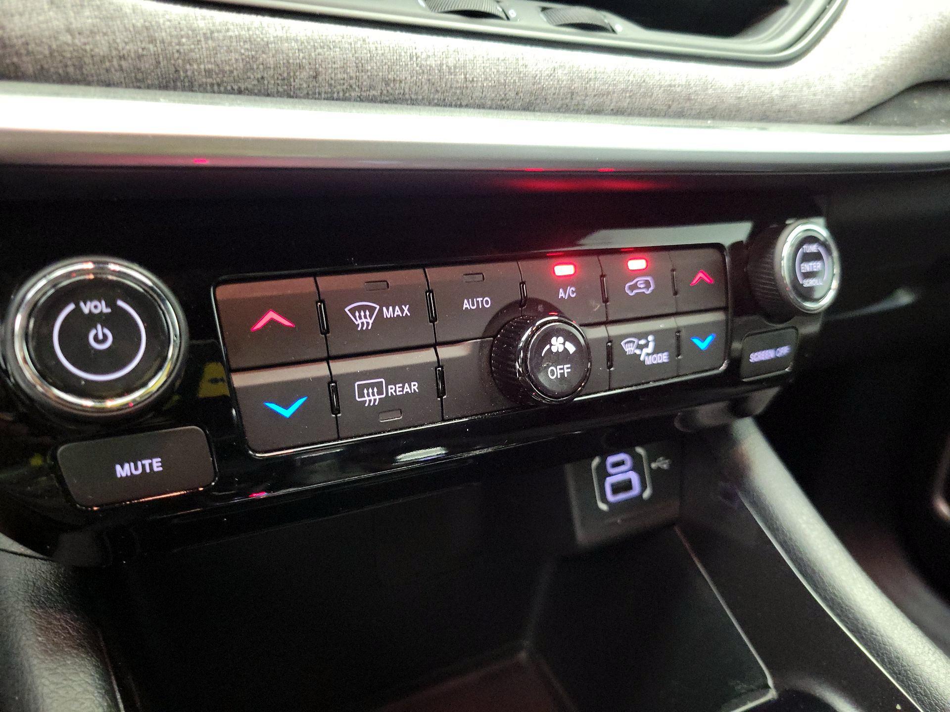 Thumbnail: 2024 Jeep Compass - 16