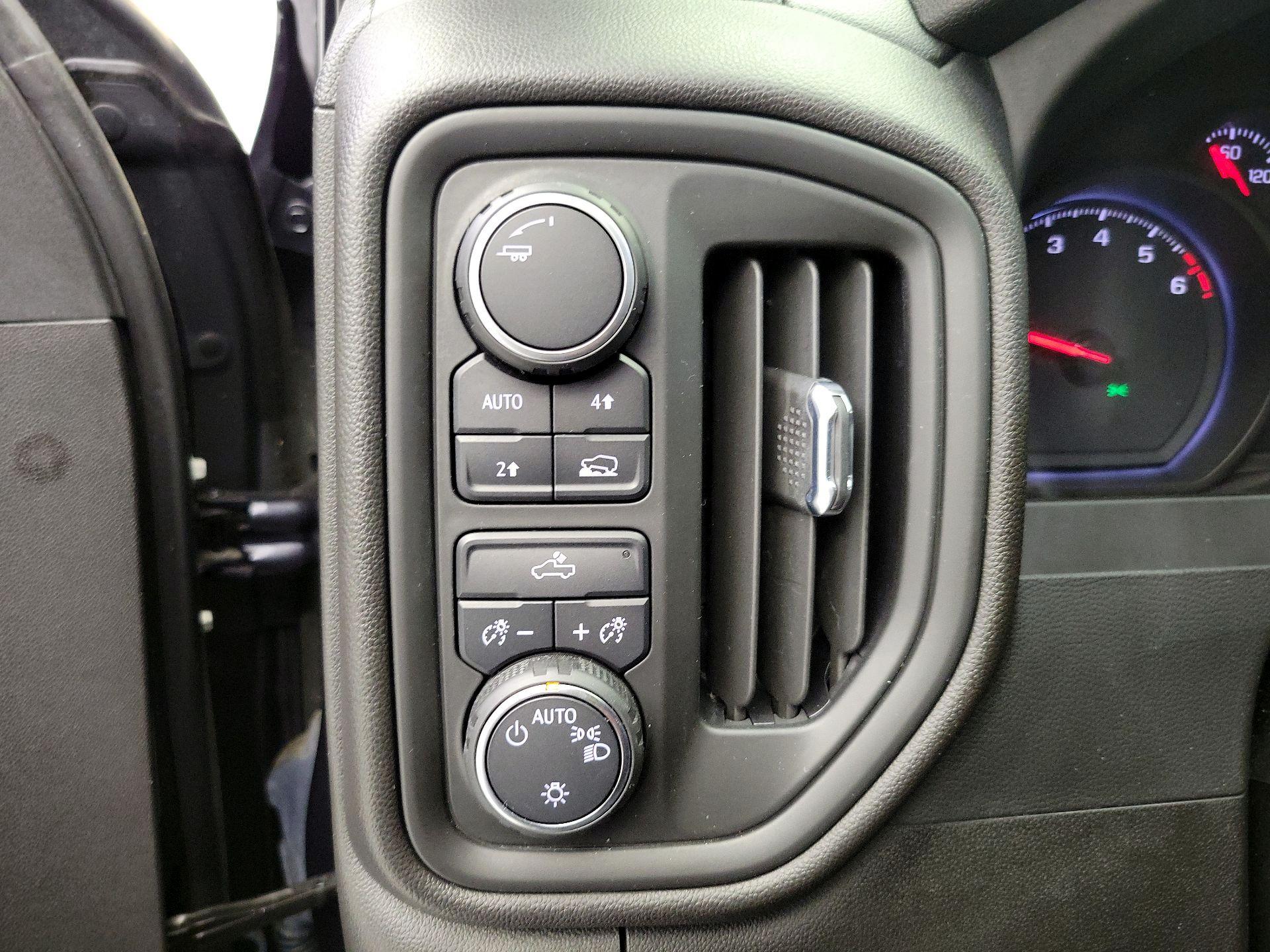 Thumbnail: 2022 Chevrolet Silverado 1500 - 13