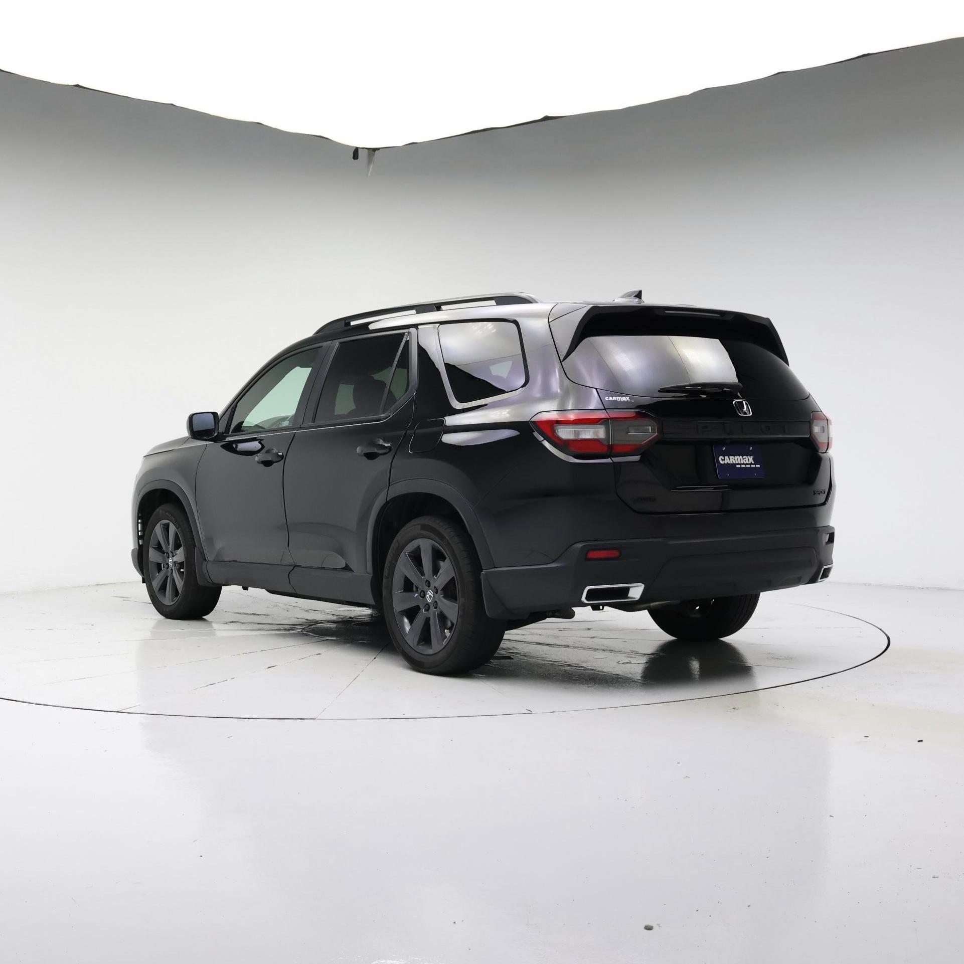 Thumbnail: 2023 Honda Pilot - 2
