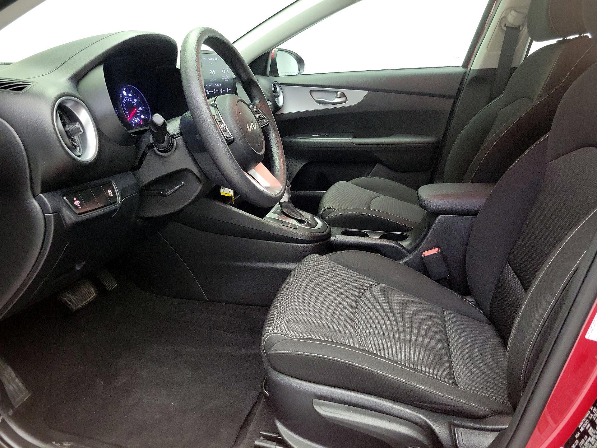 Thumbnail: 2023 Kia Forte - 11