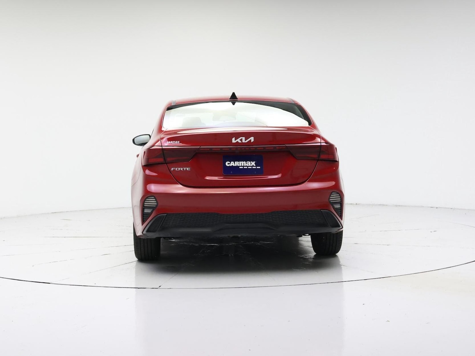 2023 Kia Forte LXS - Photo 7