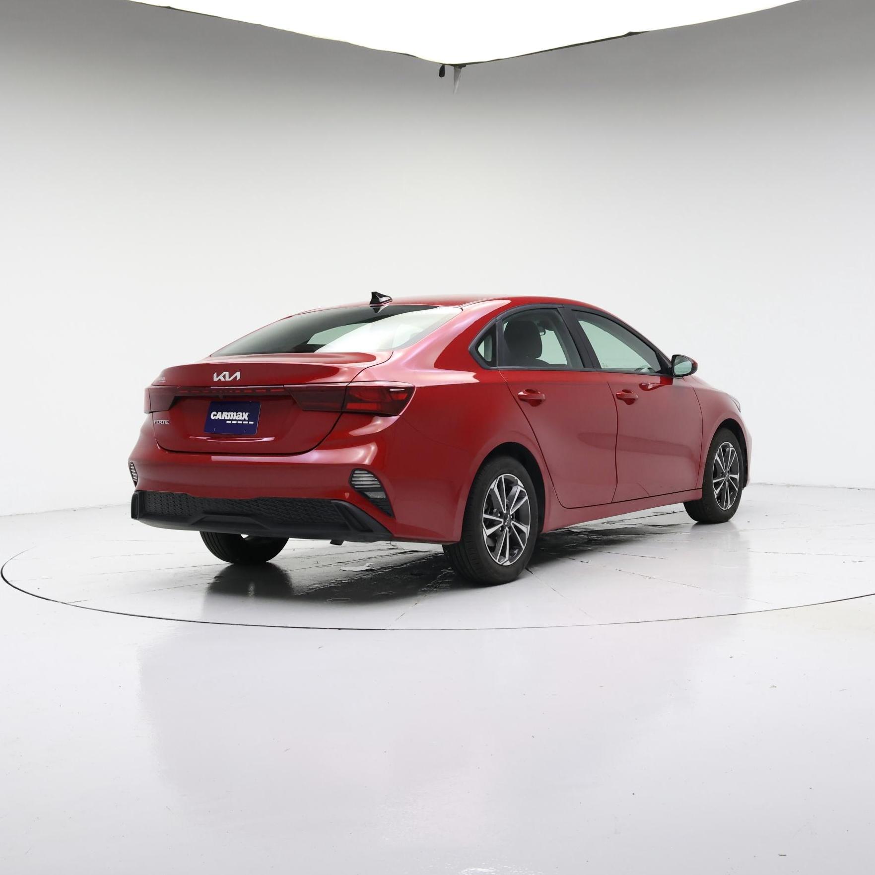 Thumbnail: 2023 Kia Forte - 8