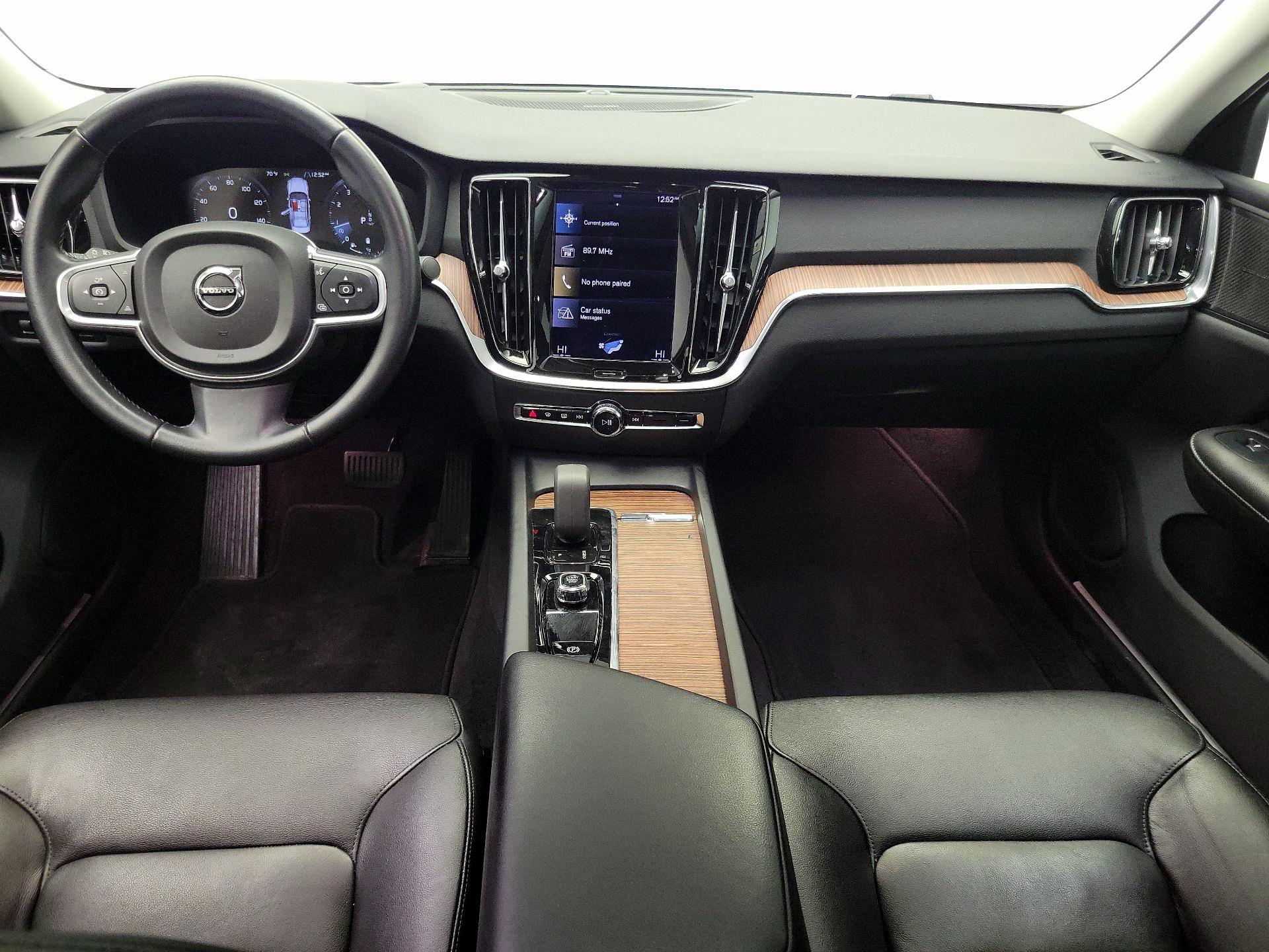Thumbnail: 2022 Volvo S60 - 9