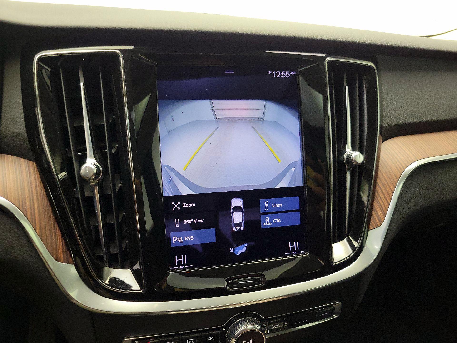 Thumbnail: 2022 Volvo S60 - 15