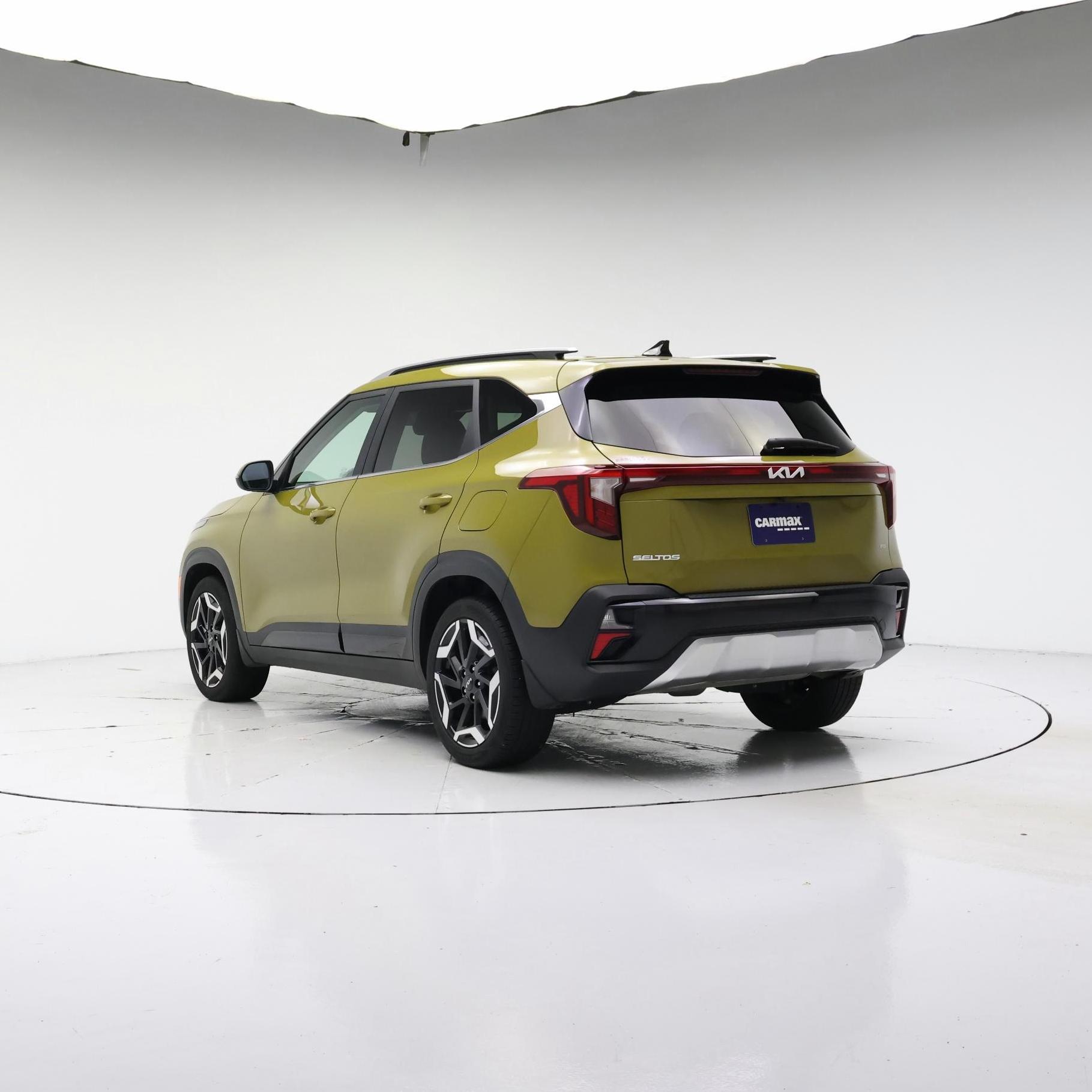 Thumbnail: 2024 Kia Seltos - 2