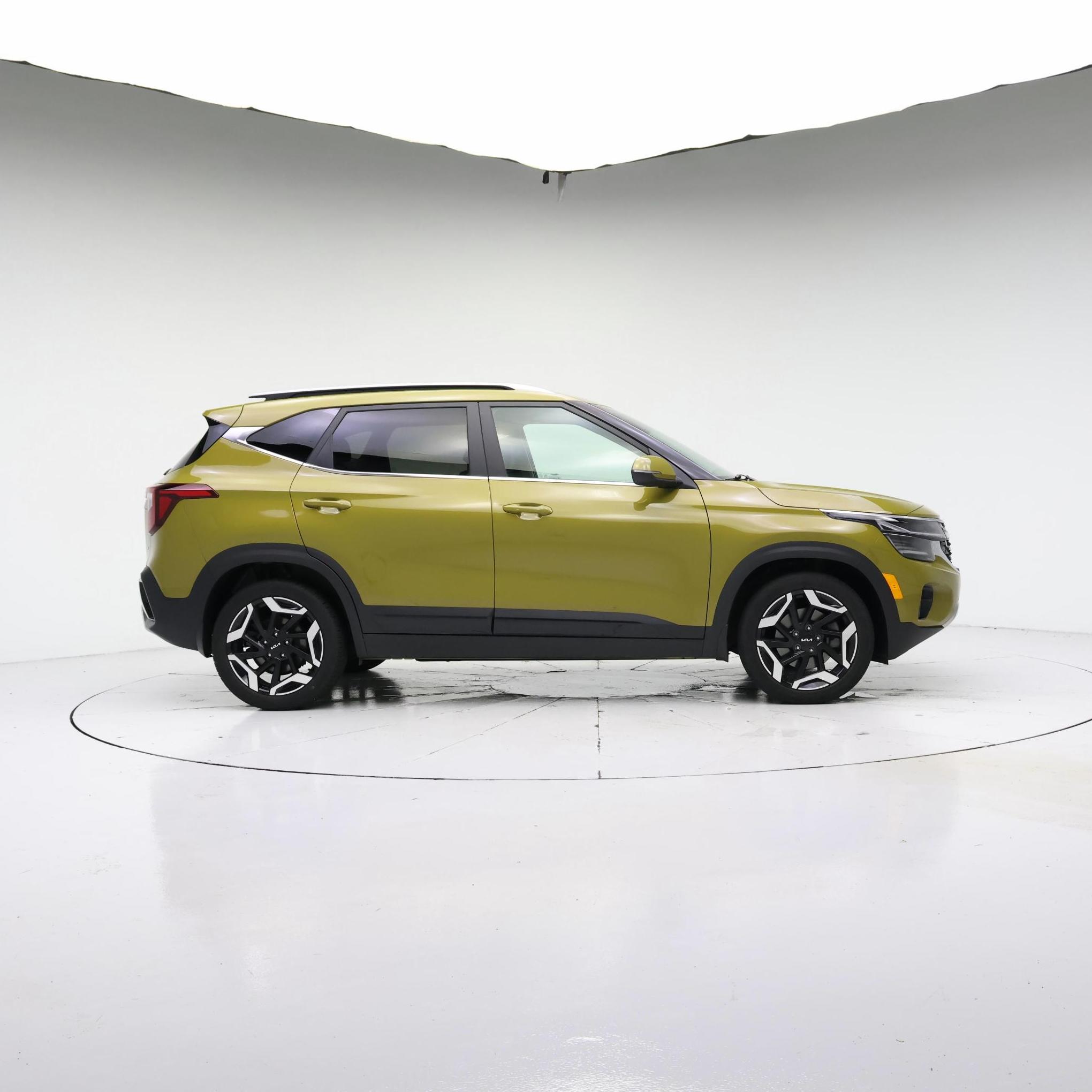 Thumbnail: 2024 Kia Seltos - 7