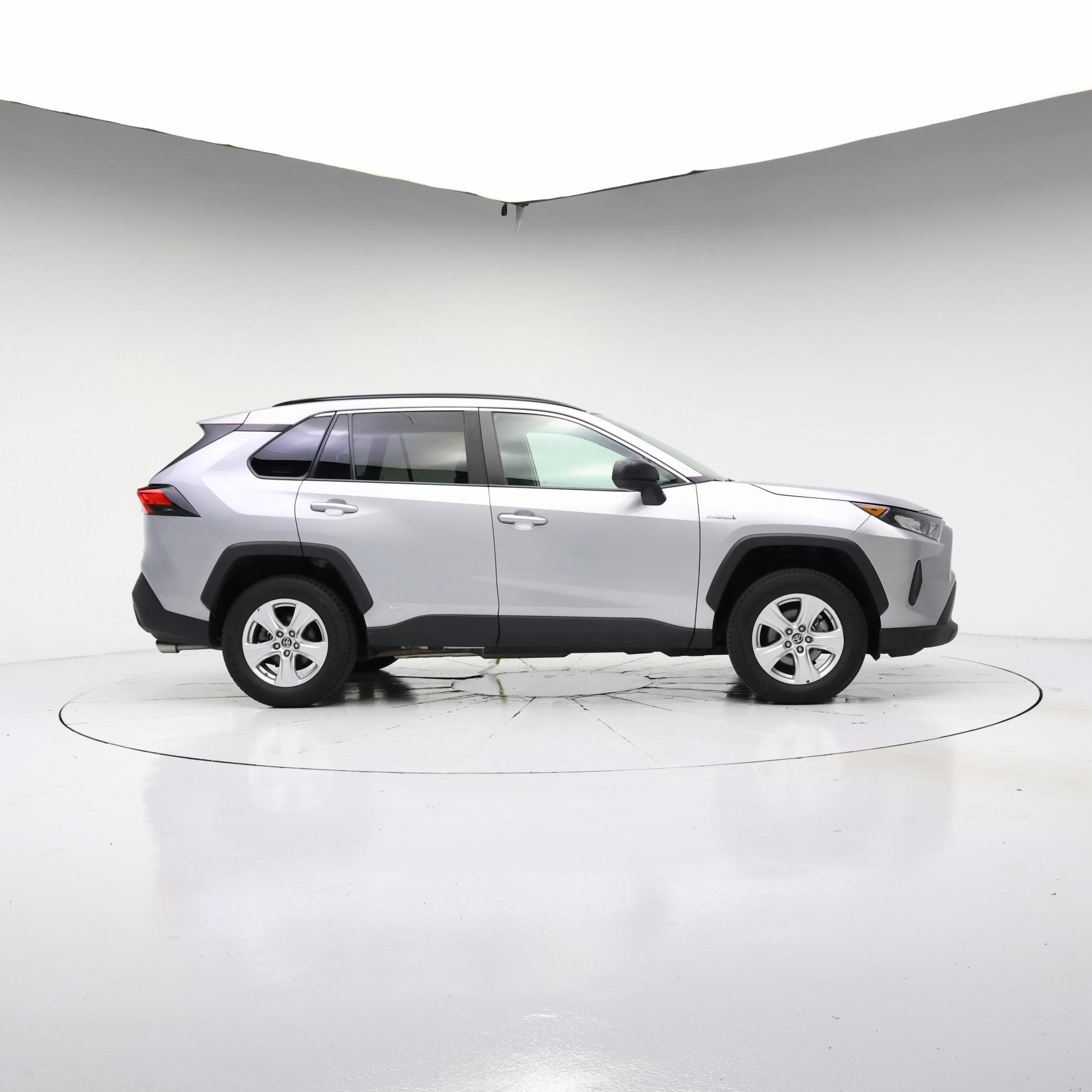 Thumbnail: 2021 Toyota RAV4 - 7