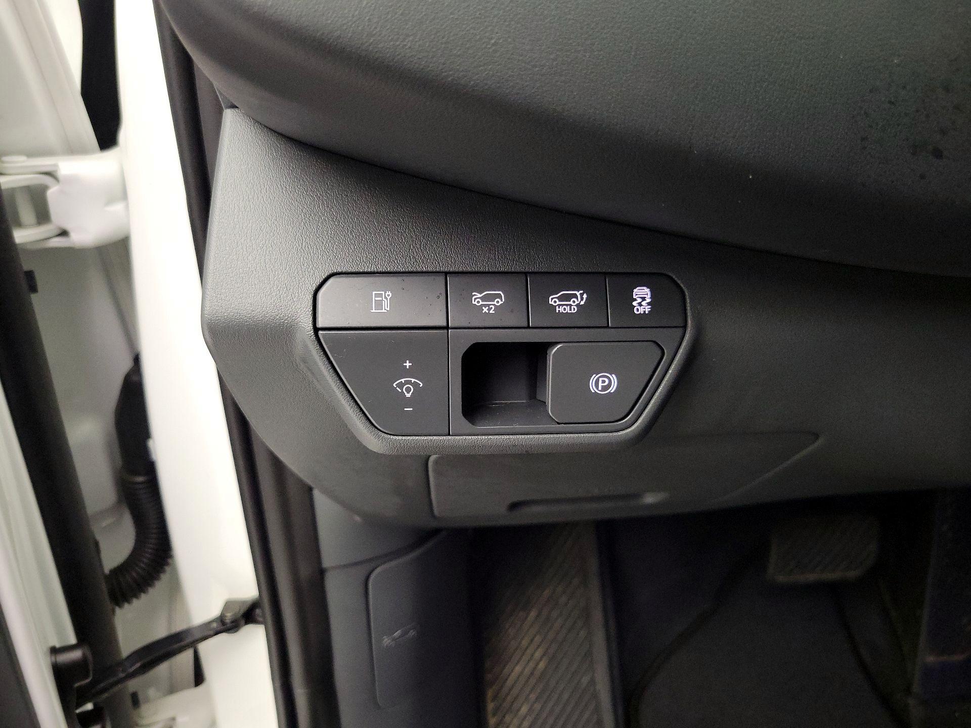 Thumbnail: 2024 Kia EV9 - 13