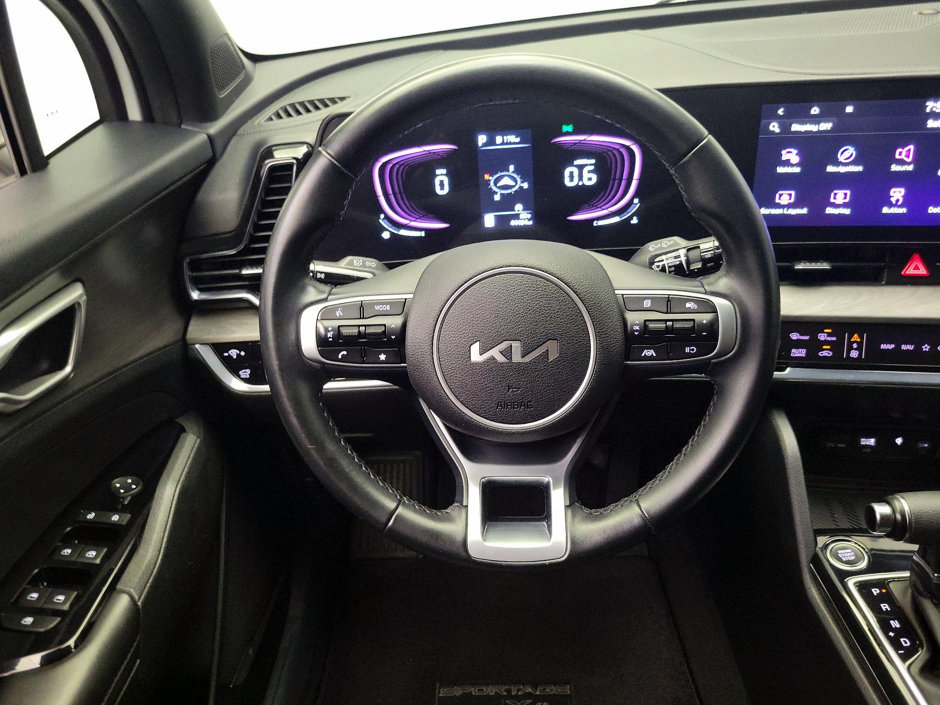 Thumbnail: 2023 Kia Sportage - 10