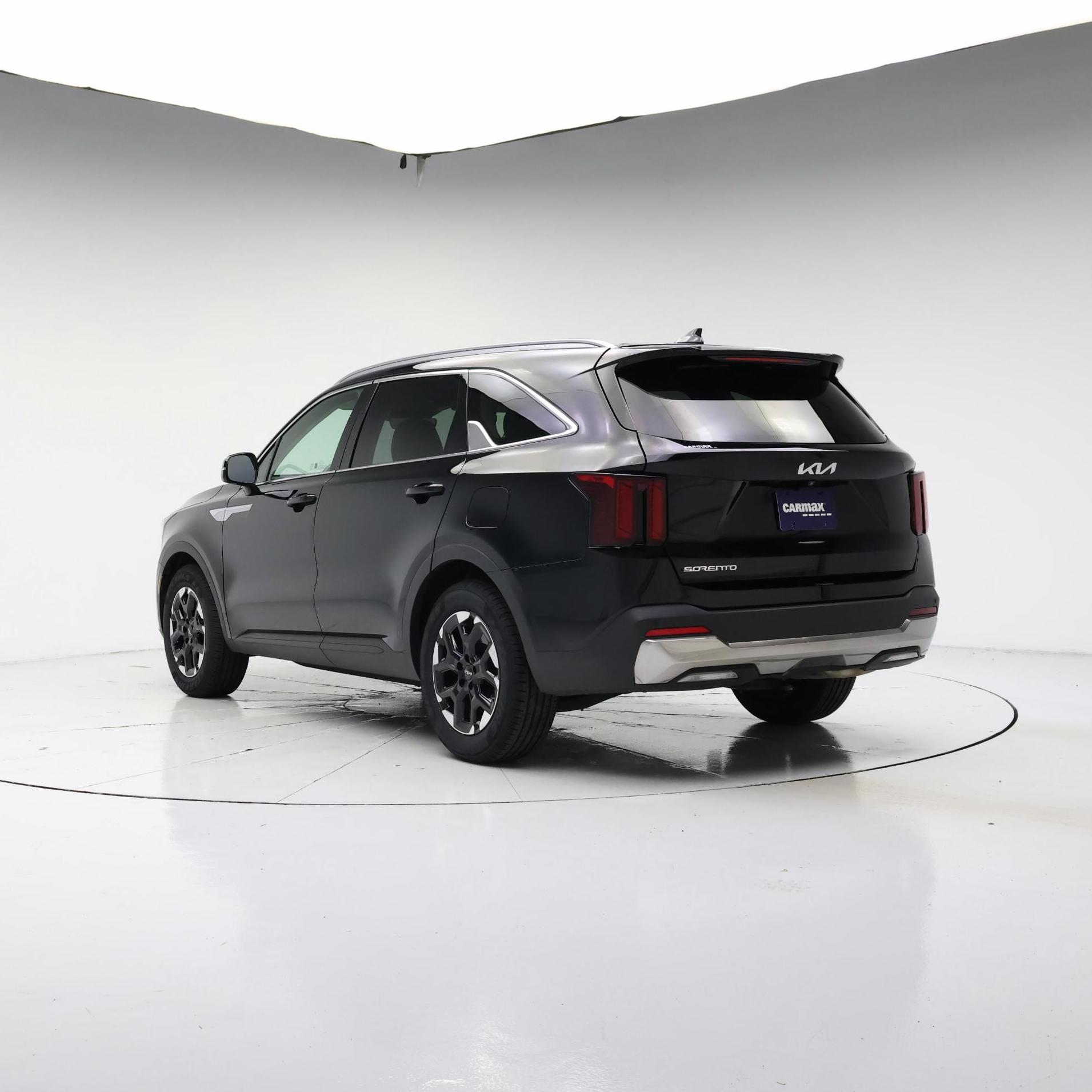 Thumbnail: 2024 Kia Sorento - 2