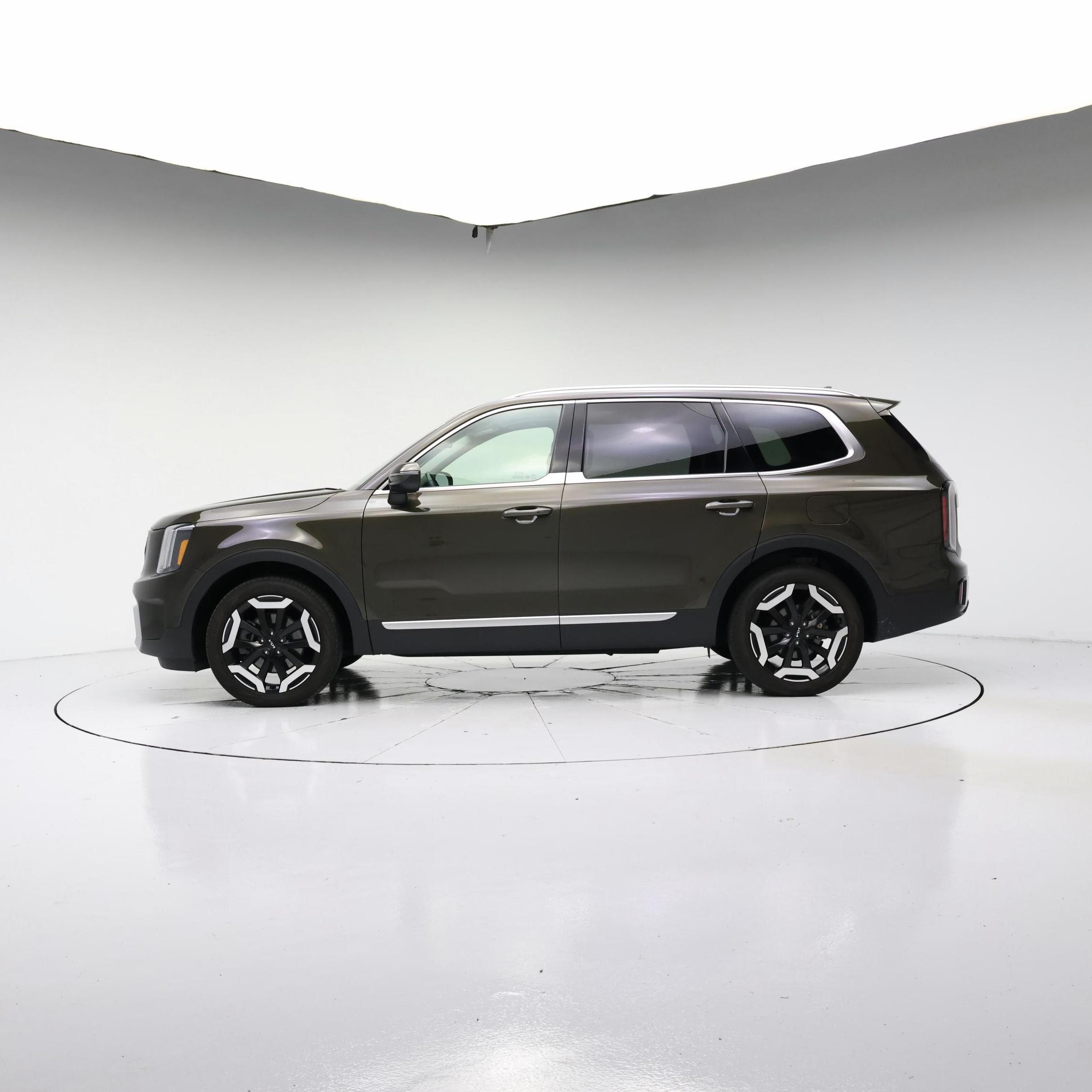 Thumbnail: 2024 Kia Telluride - 3