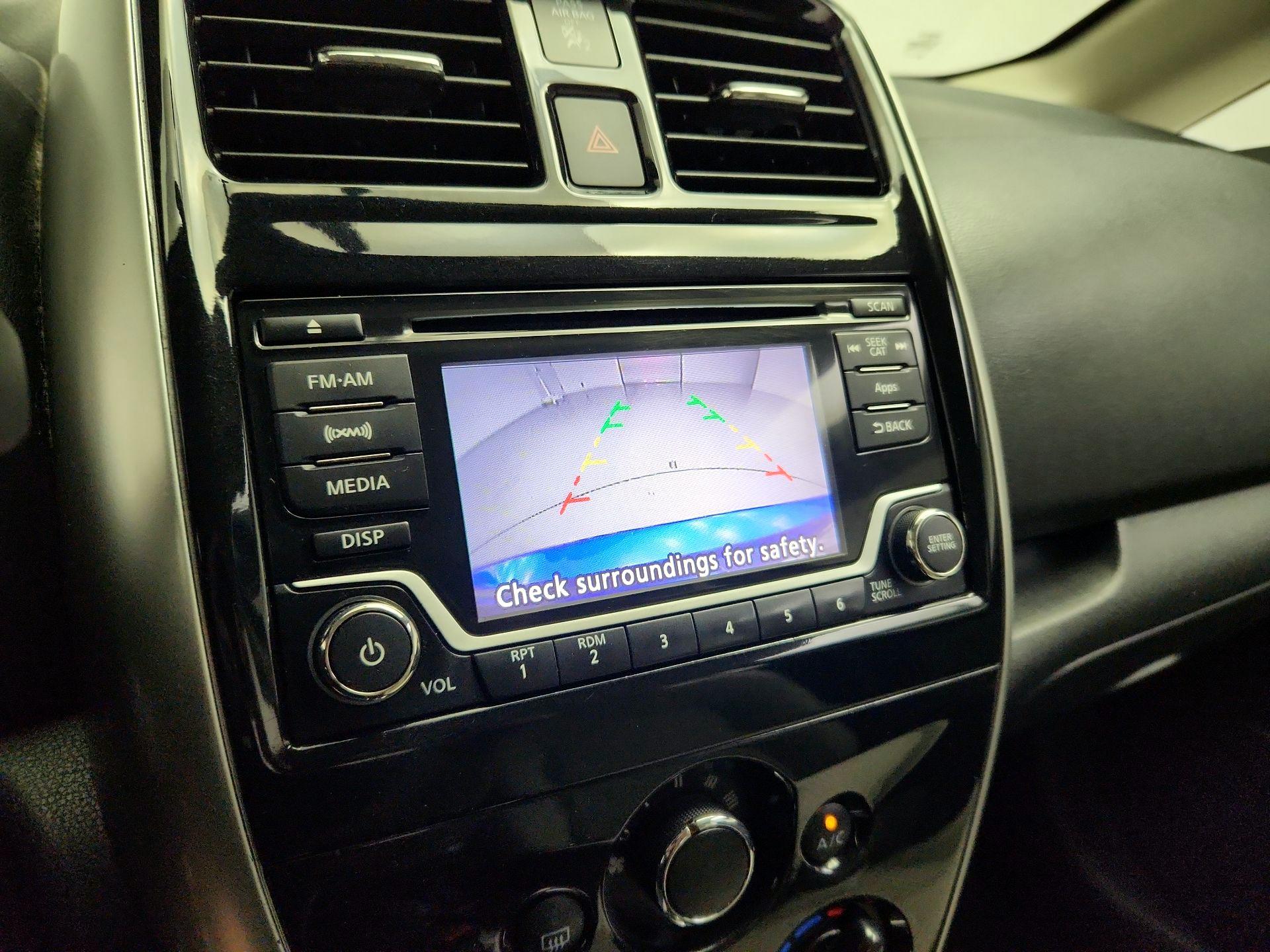 Thumbnail: 2015 Nissan Versa Note - 14