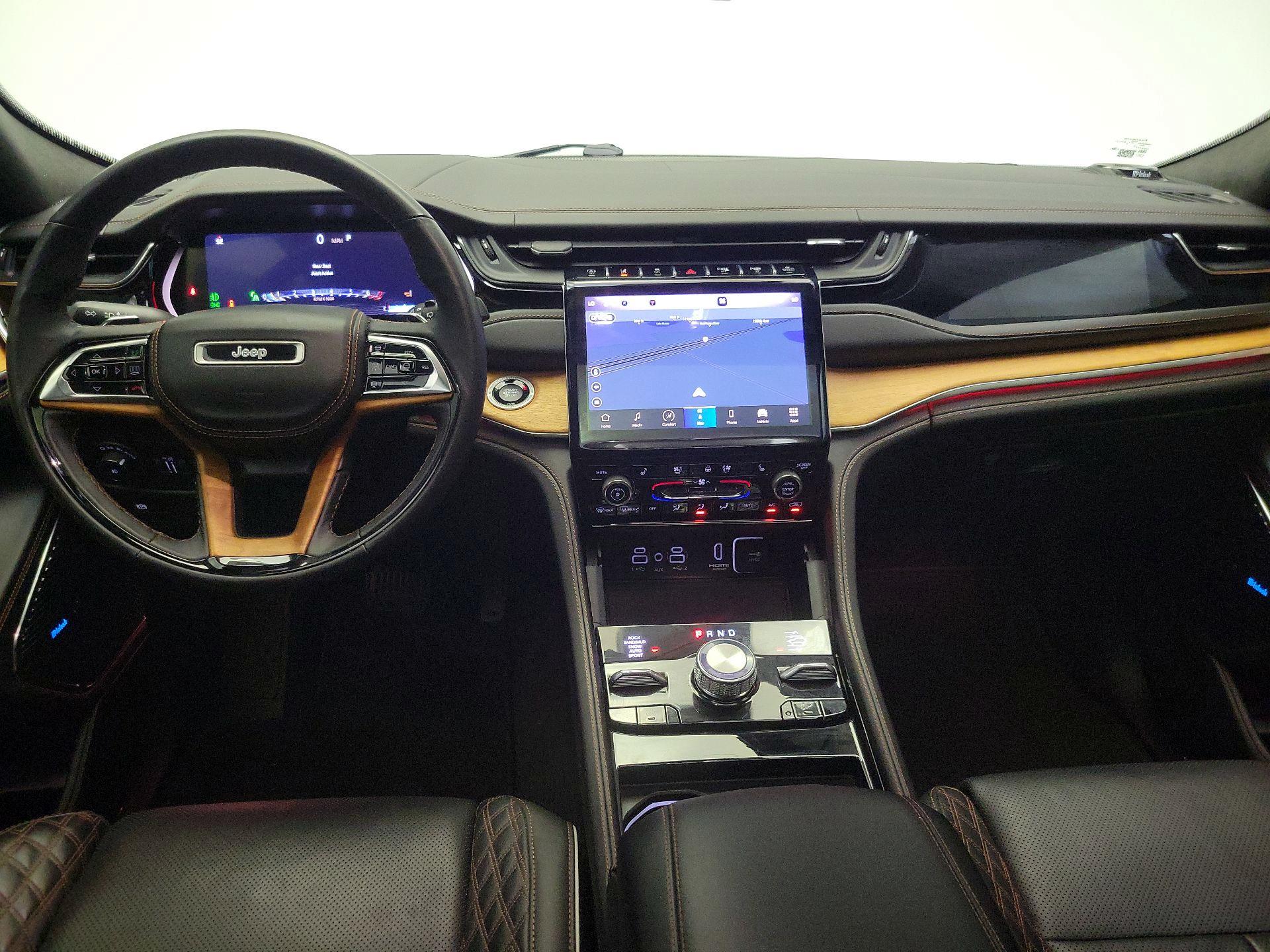 Thumbnail: 2023 Jeep Grand Cherokee - 9