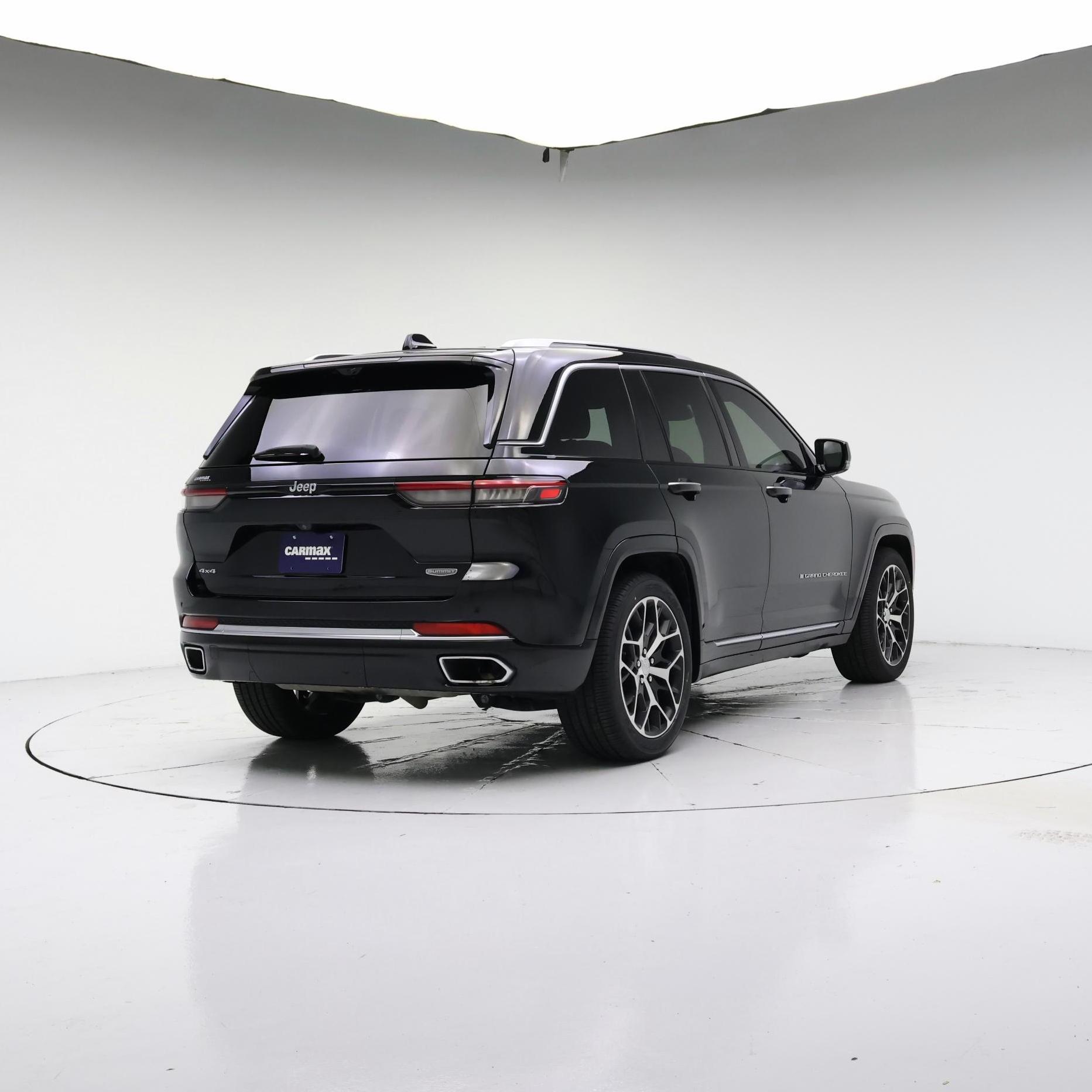 Thumbnail: 2023 Jeep Grand Cherokee - 8