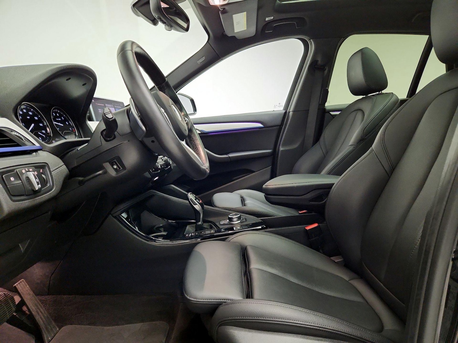 2022 BMW X1 28i - Photo 12