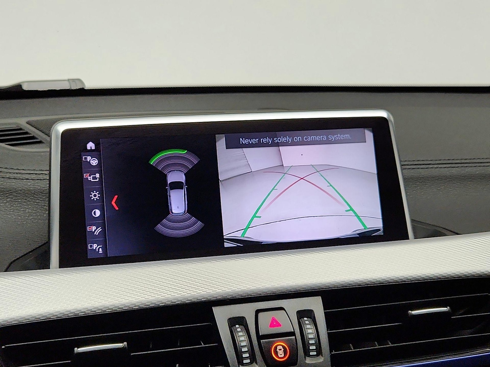 2022 BMW X1 28i - Photo 16