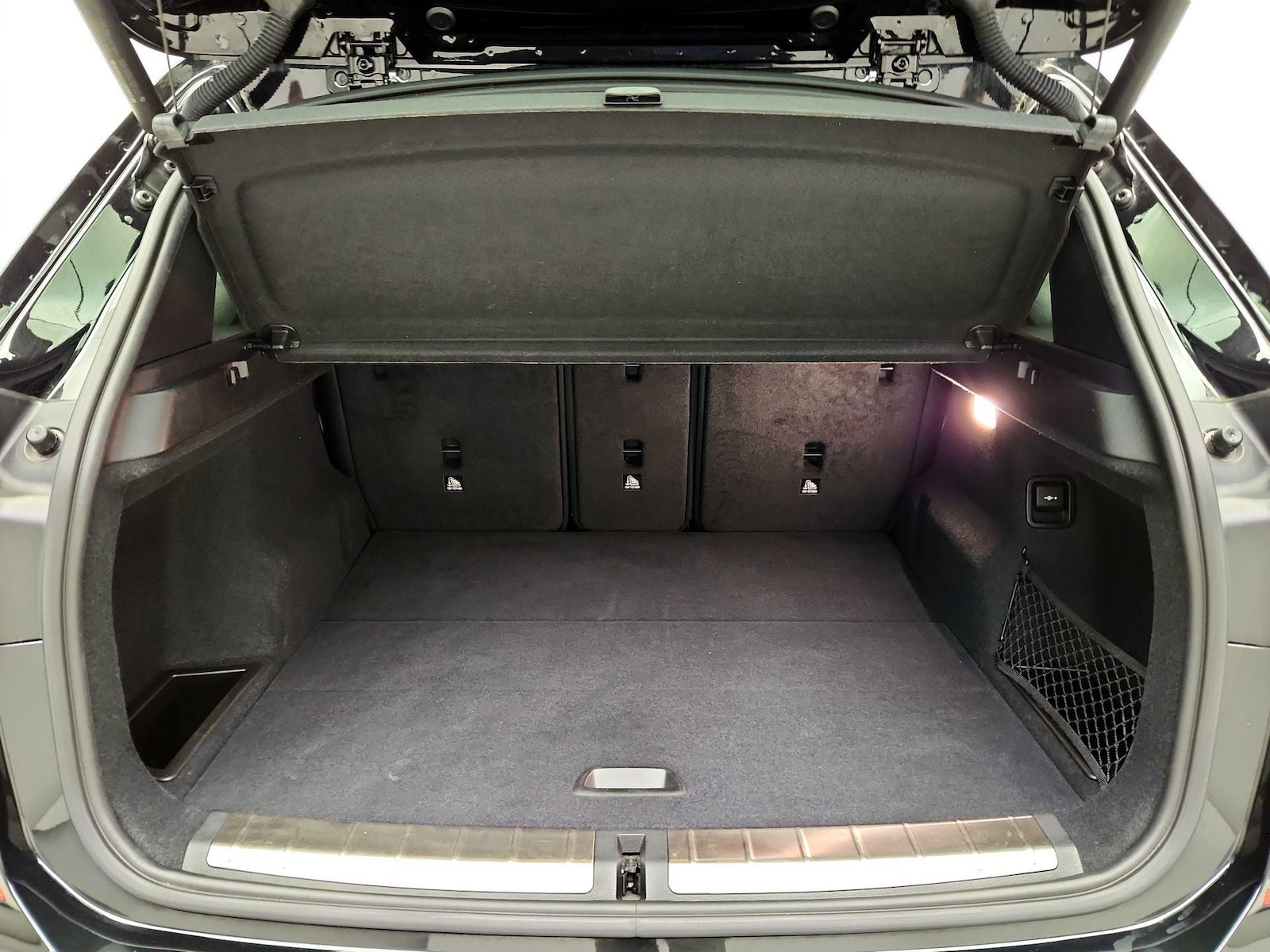2022 BMW X1 28i - Photo 23