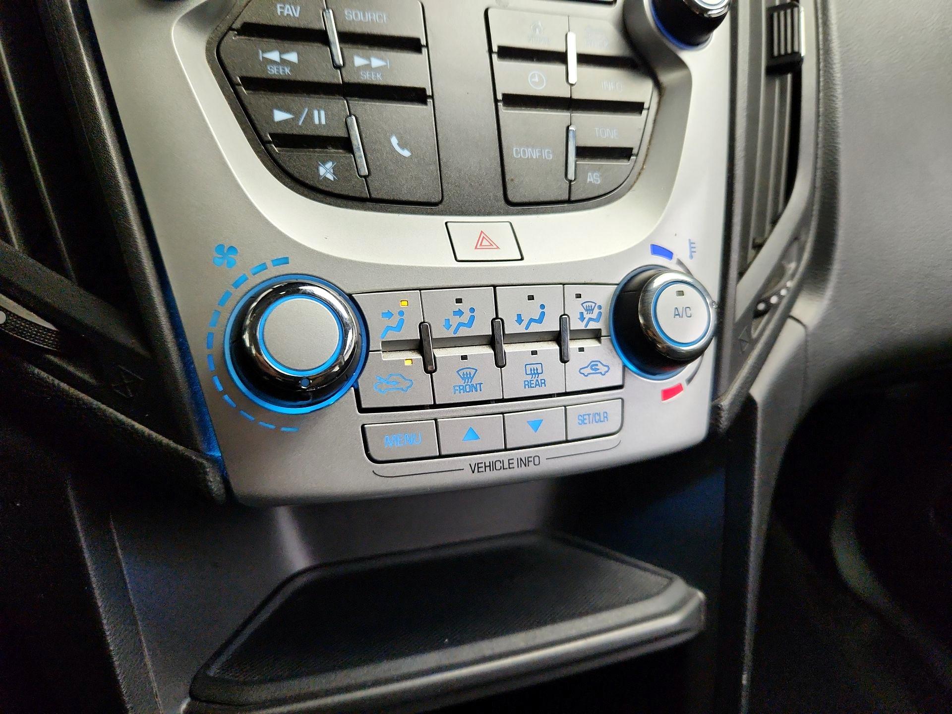 Thumbnail: 2017 Chevrolet Equinox - 15