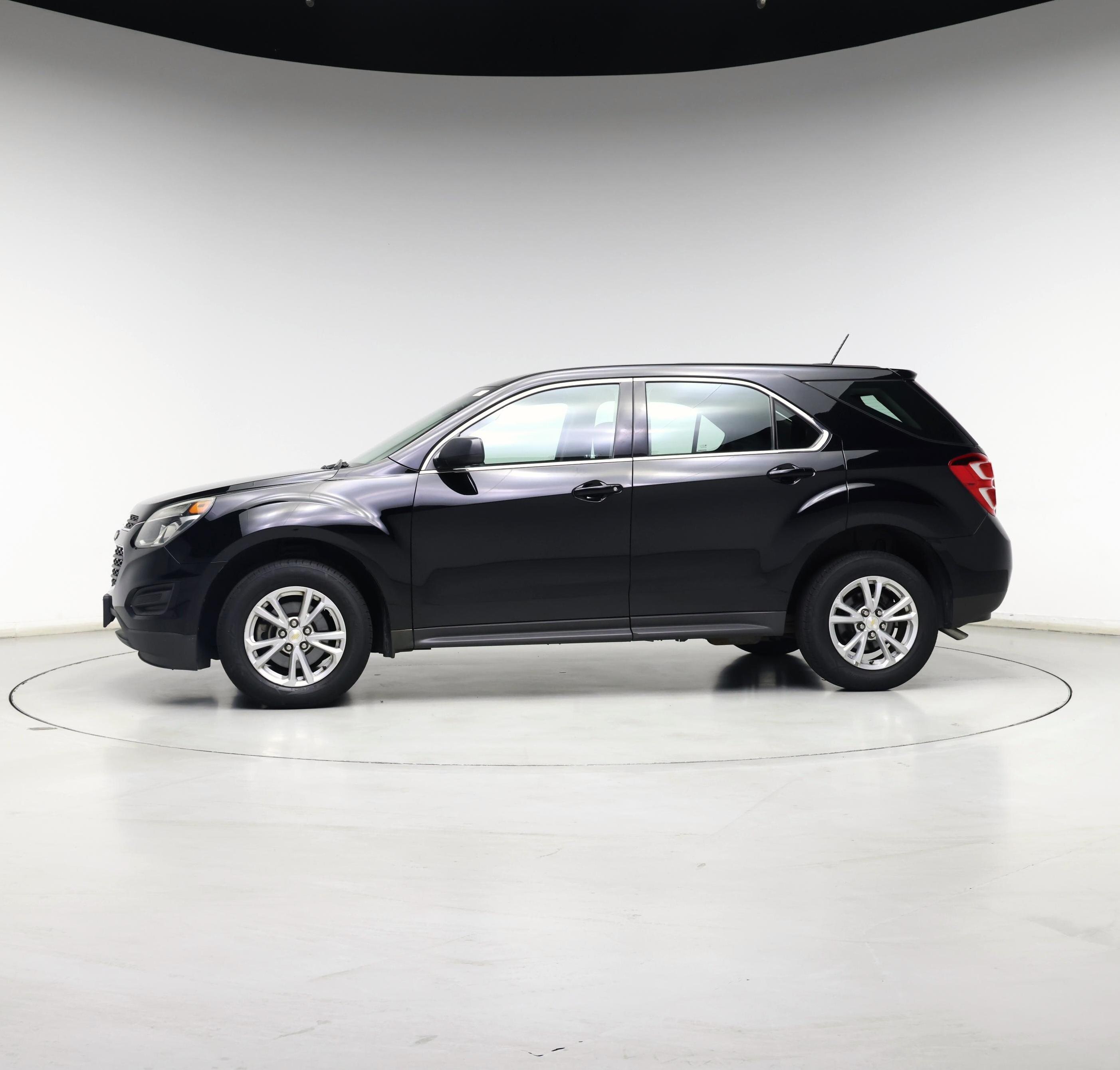 Thumbnail: 2017 Chevrolet Equinox - 3
