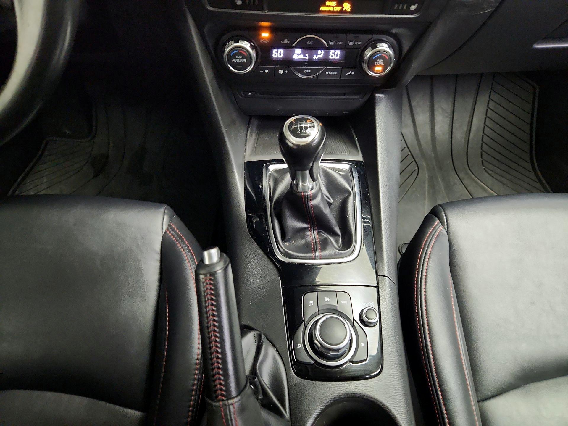 Thumbnail: 2014 Mazda Mazda3 - 17