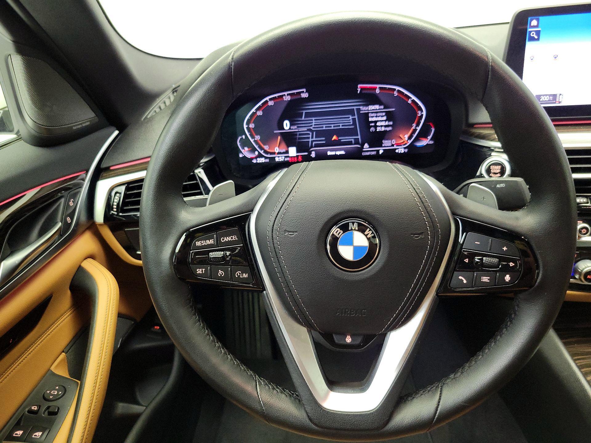 Thumbnail: 2022 BMW 5 Series - 10