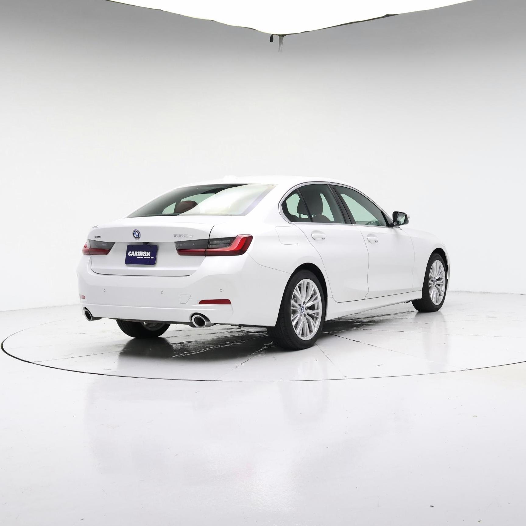 Thumbnail: 2024 BMW 3 Series - 8
