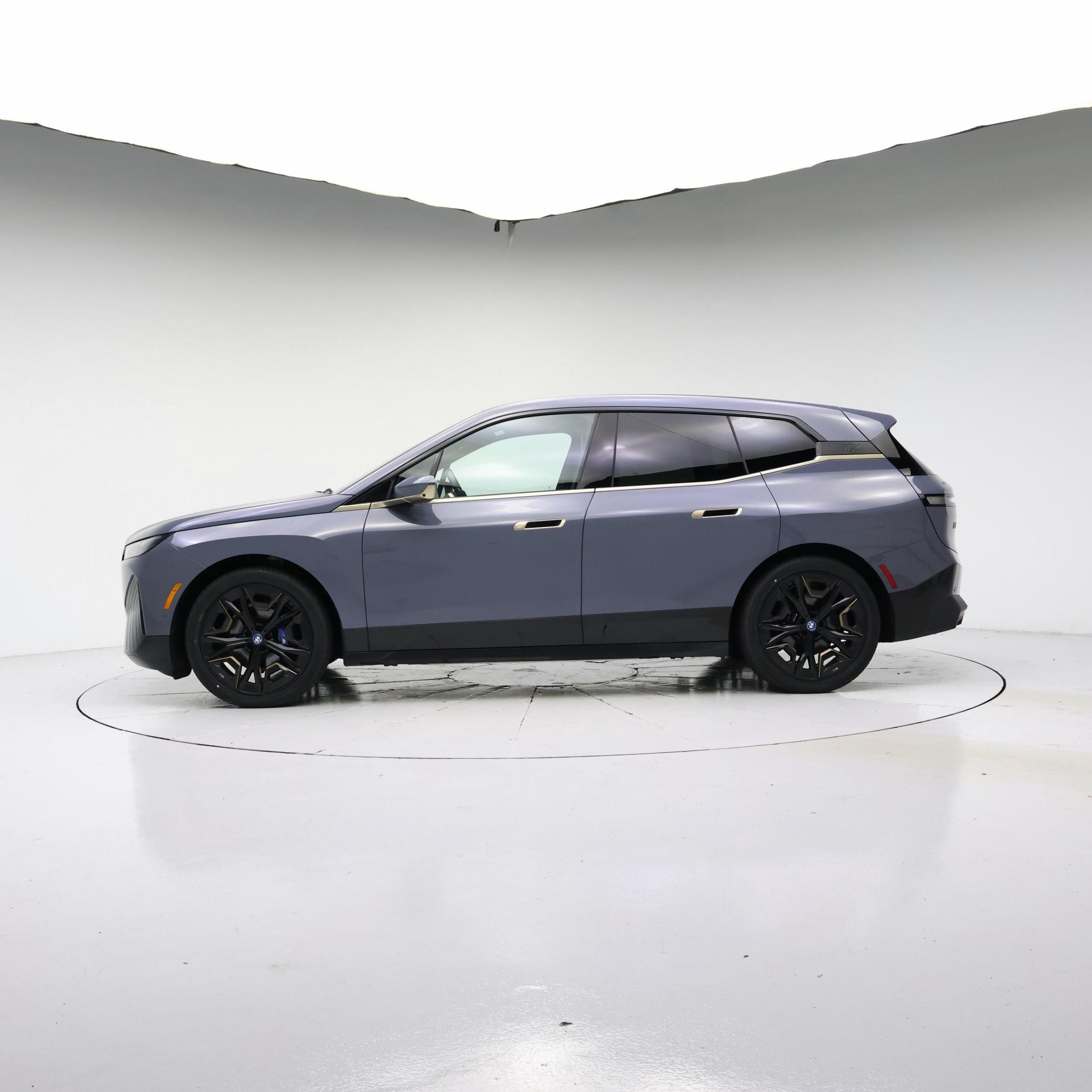 Thumbnail: 2023 BMW iX - 3