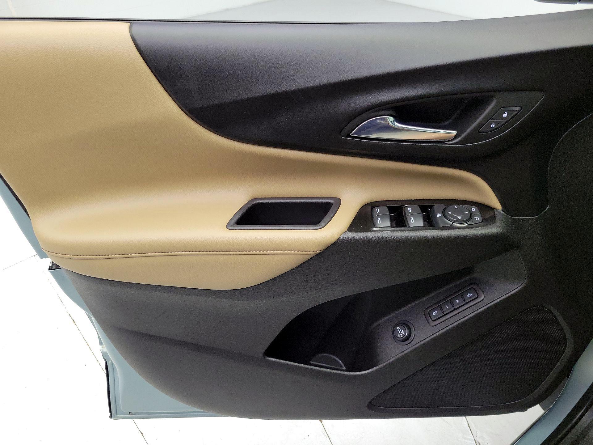 Thumbnail: 2022 Chevrolet Equinox - 12