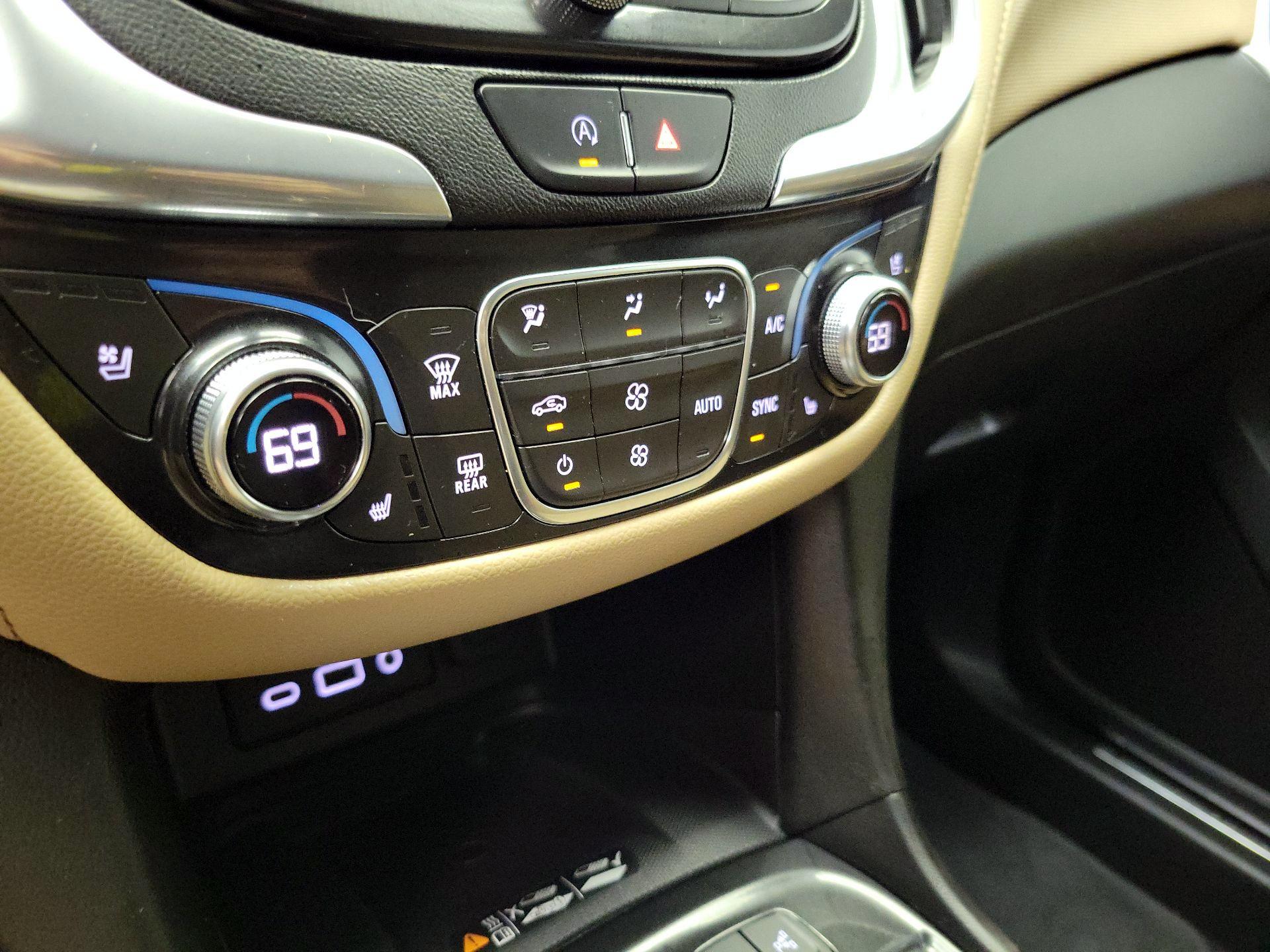 Thumbnail: 2022 Chevrolet Equinox - 16