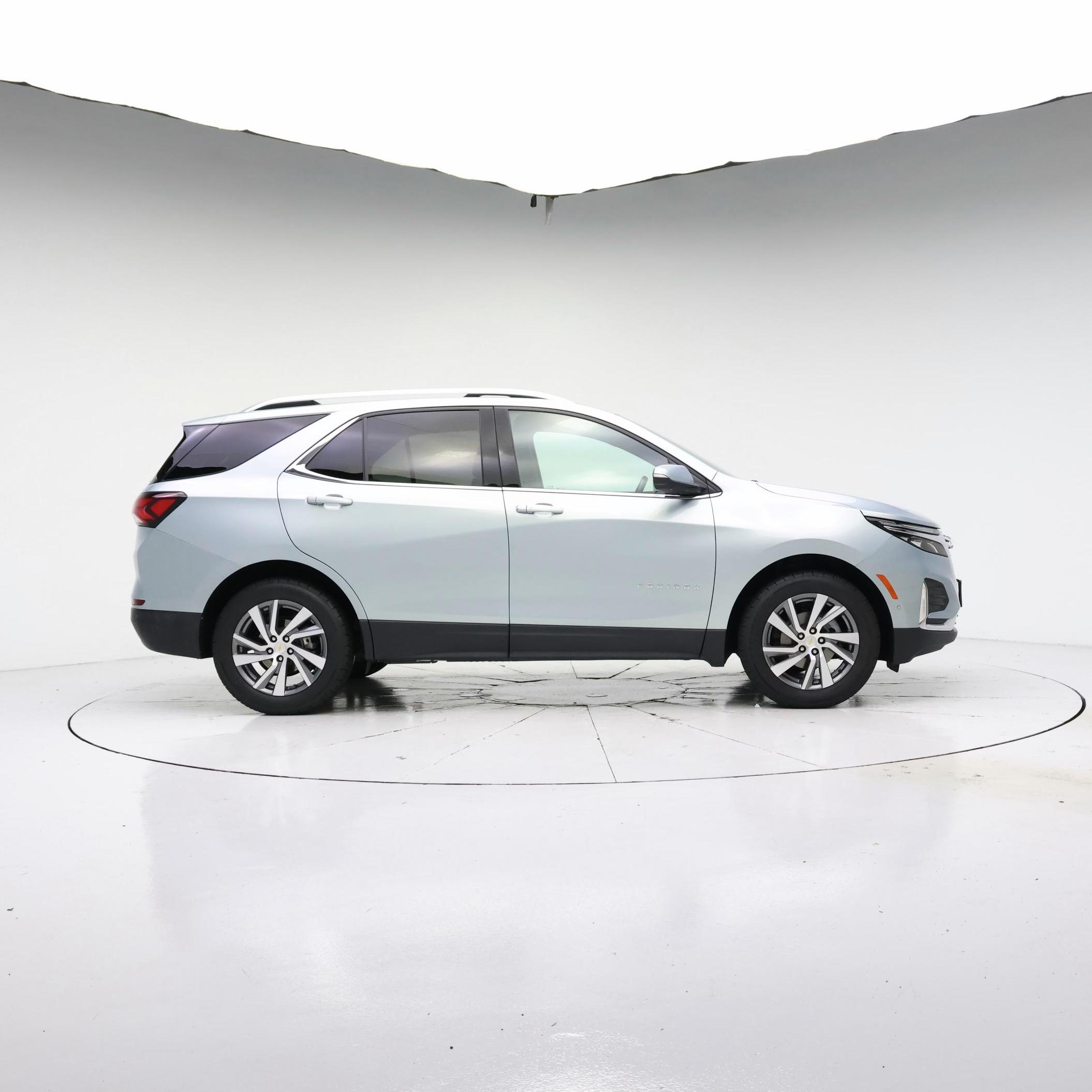 Thumbnail: 2022 Chevrolet Equinox - 7
