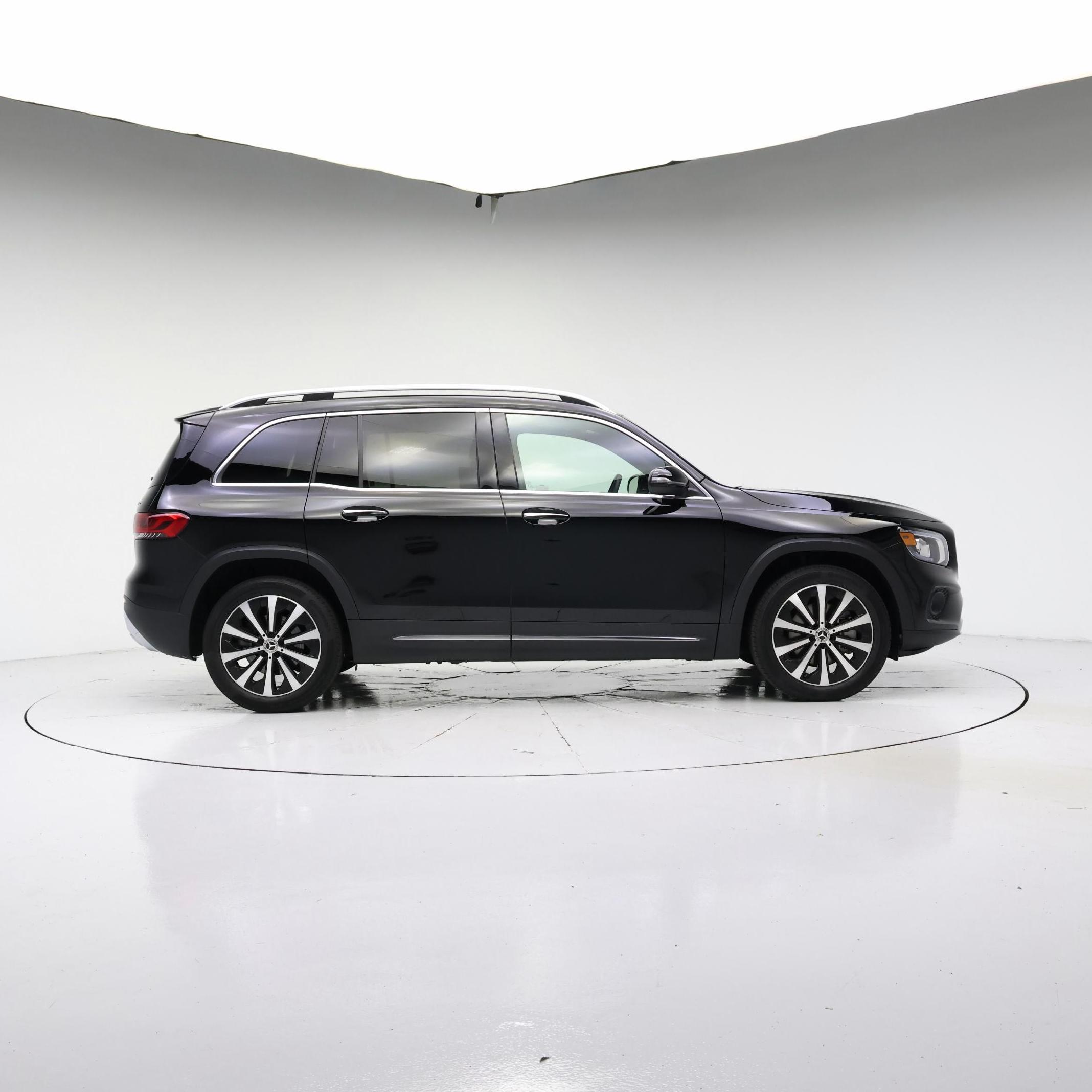 Thumbnail: 2023 Mercedes-Benz GLB - 7