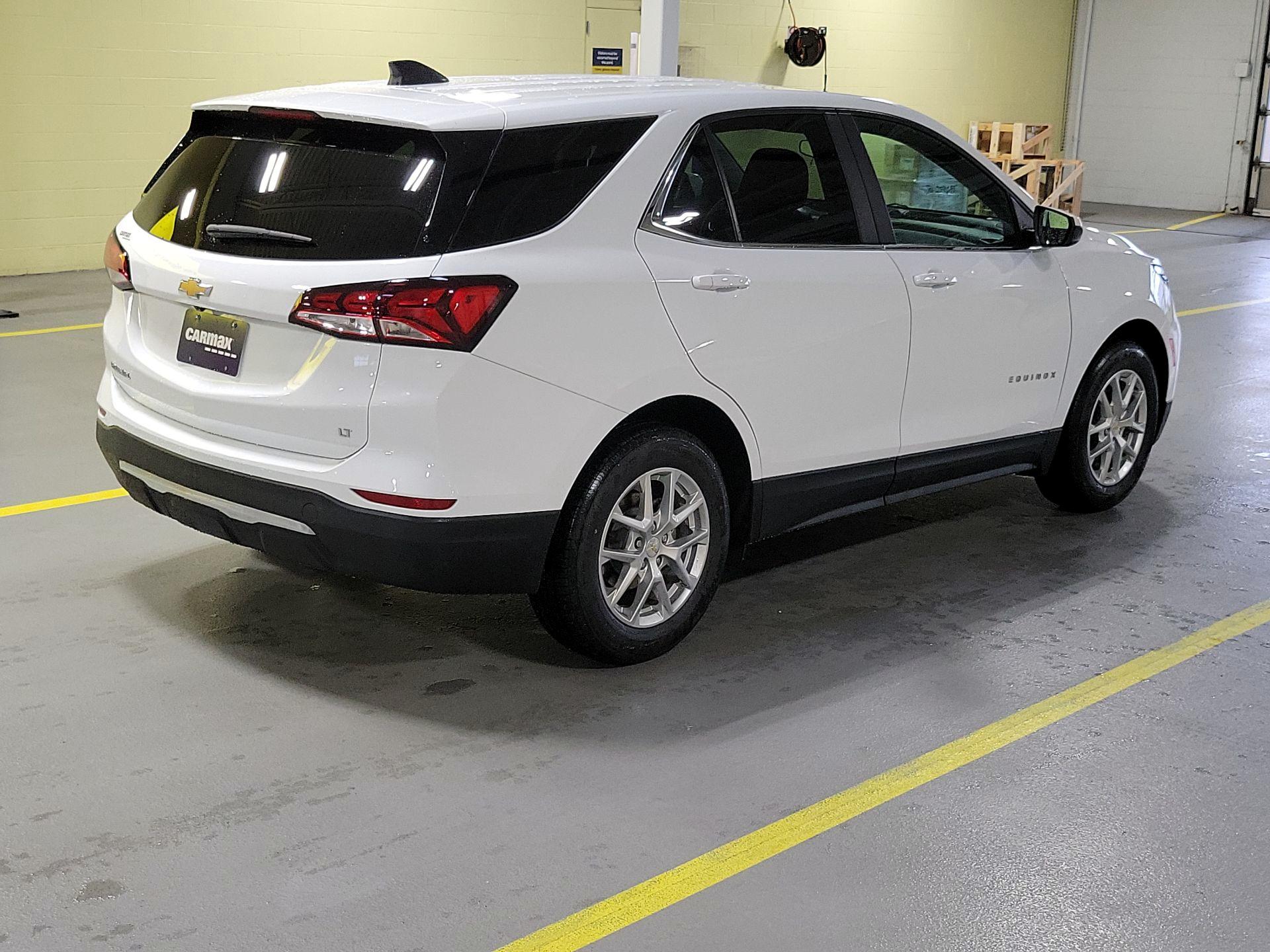 Thumbnail: 2022 Chevrolet Equinox - 5