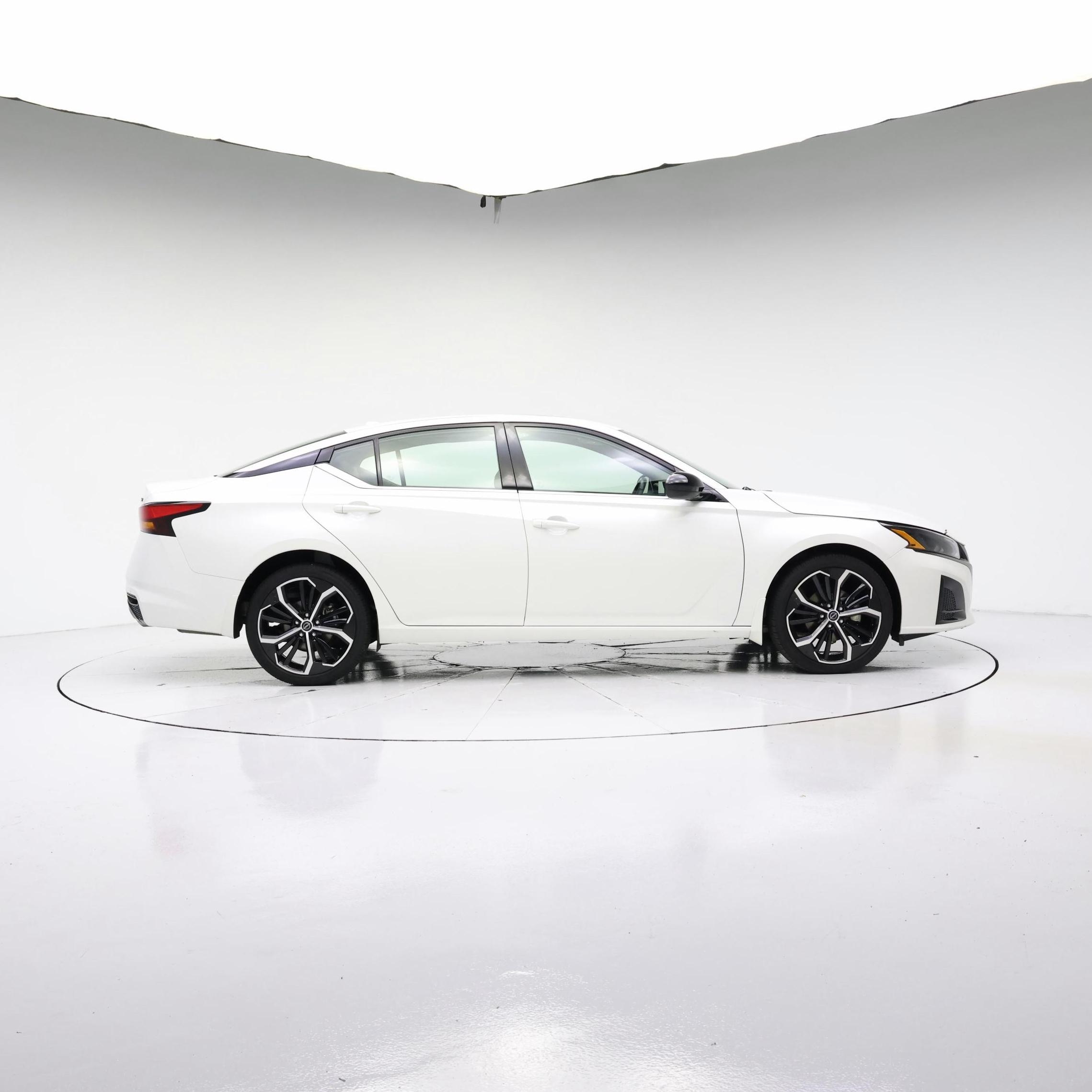 Thumbnail: 2024 Nissan Altima - 7