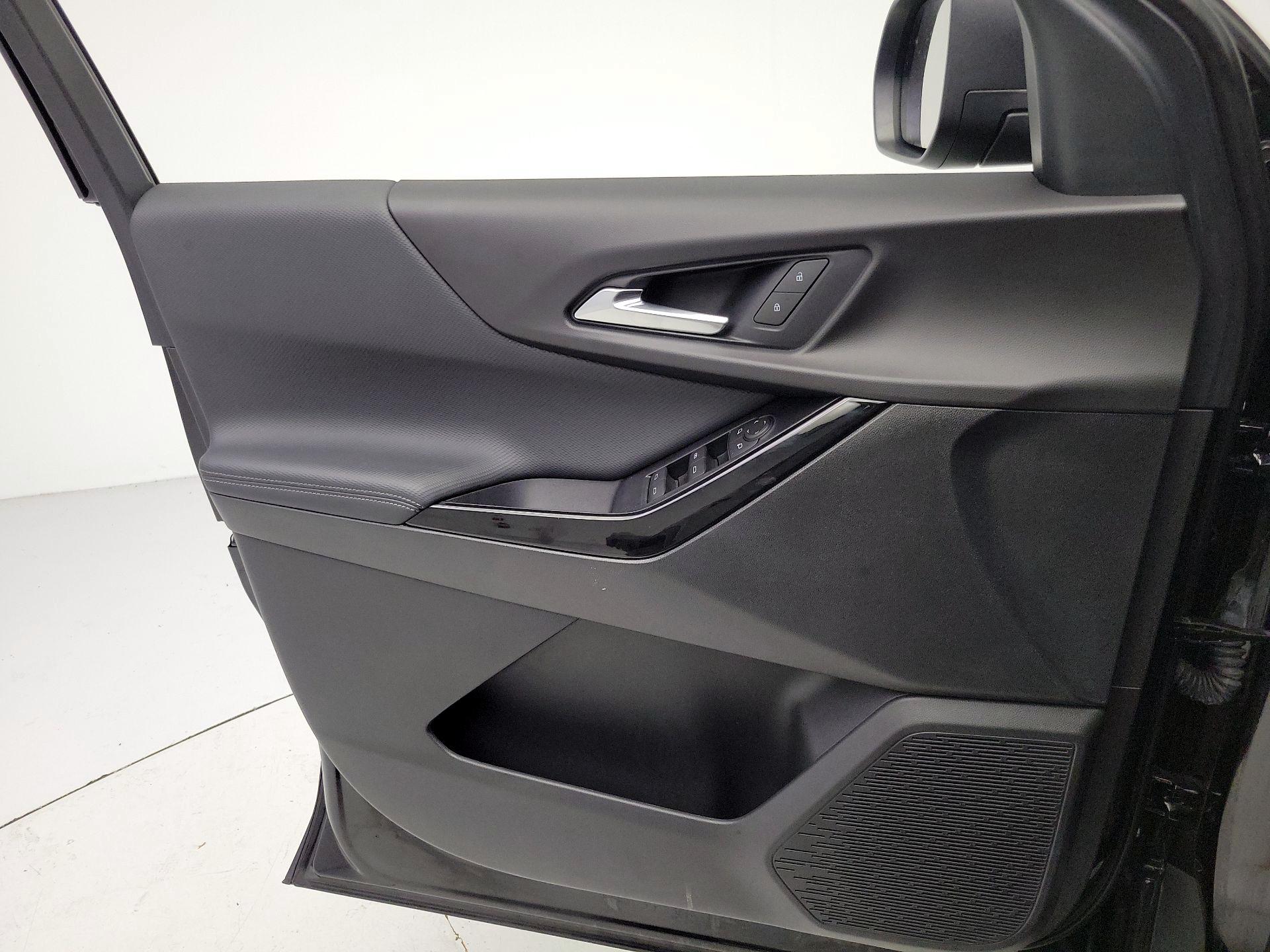 Thumbnail: 2026 Chevrolet Equinox - 12