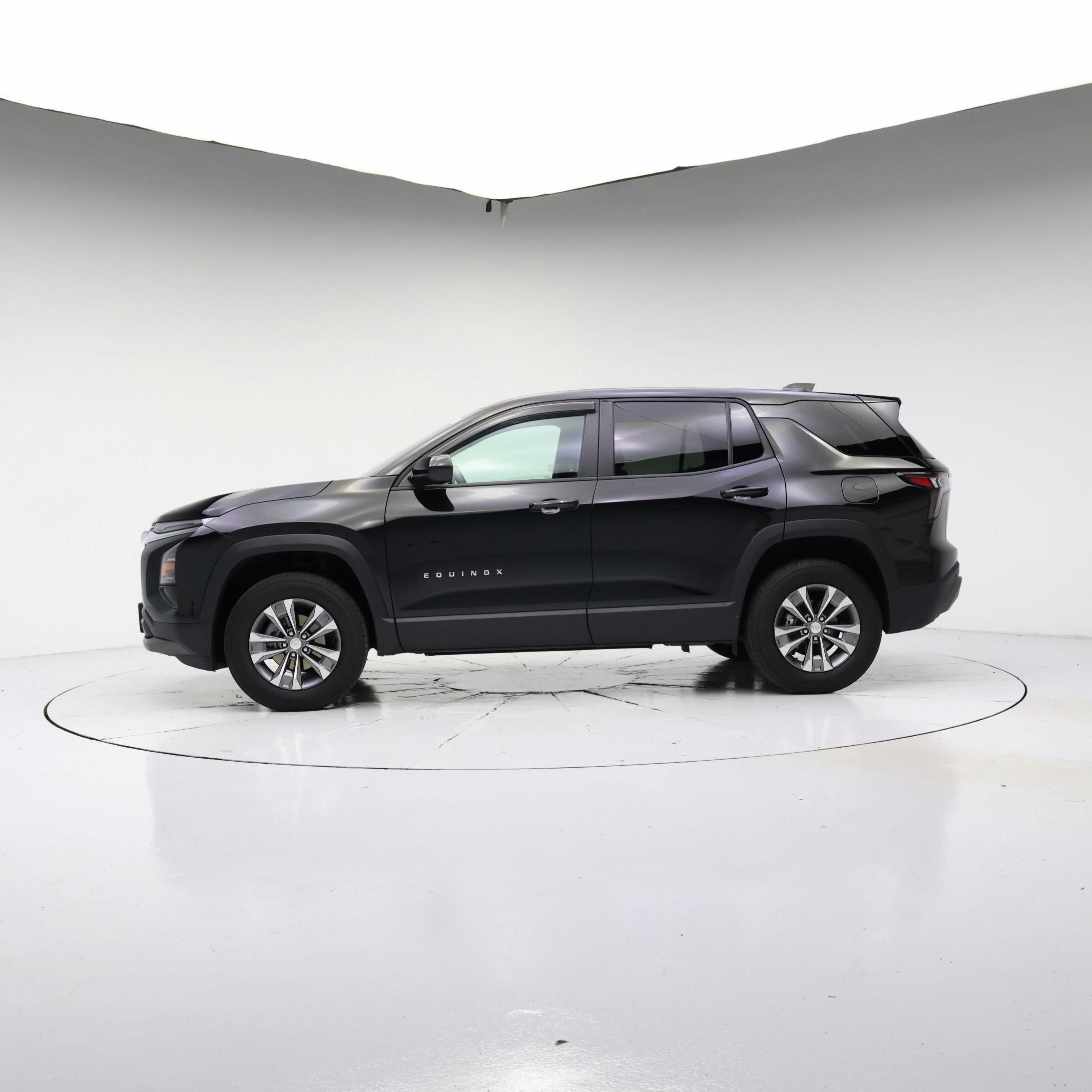 Thumbnail: 2026 Chevrolet Equinox - 3
