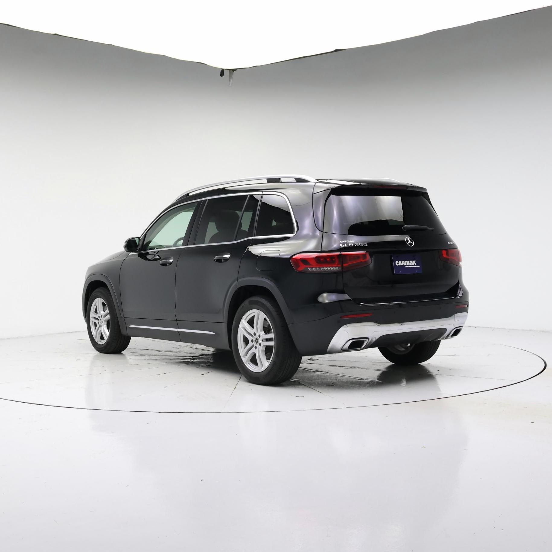 Thumbnail: 2023 Mercedes-Benz GLB - 2