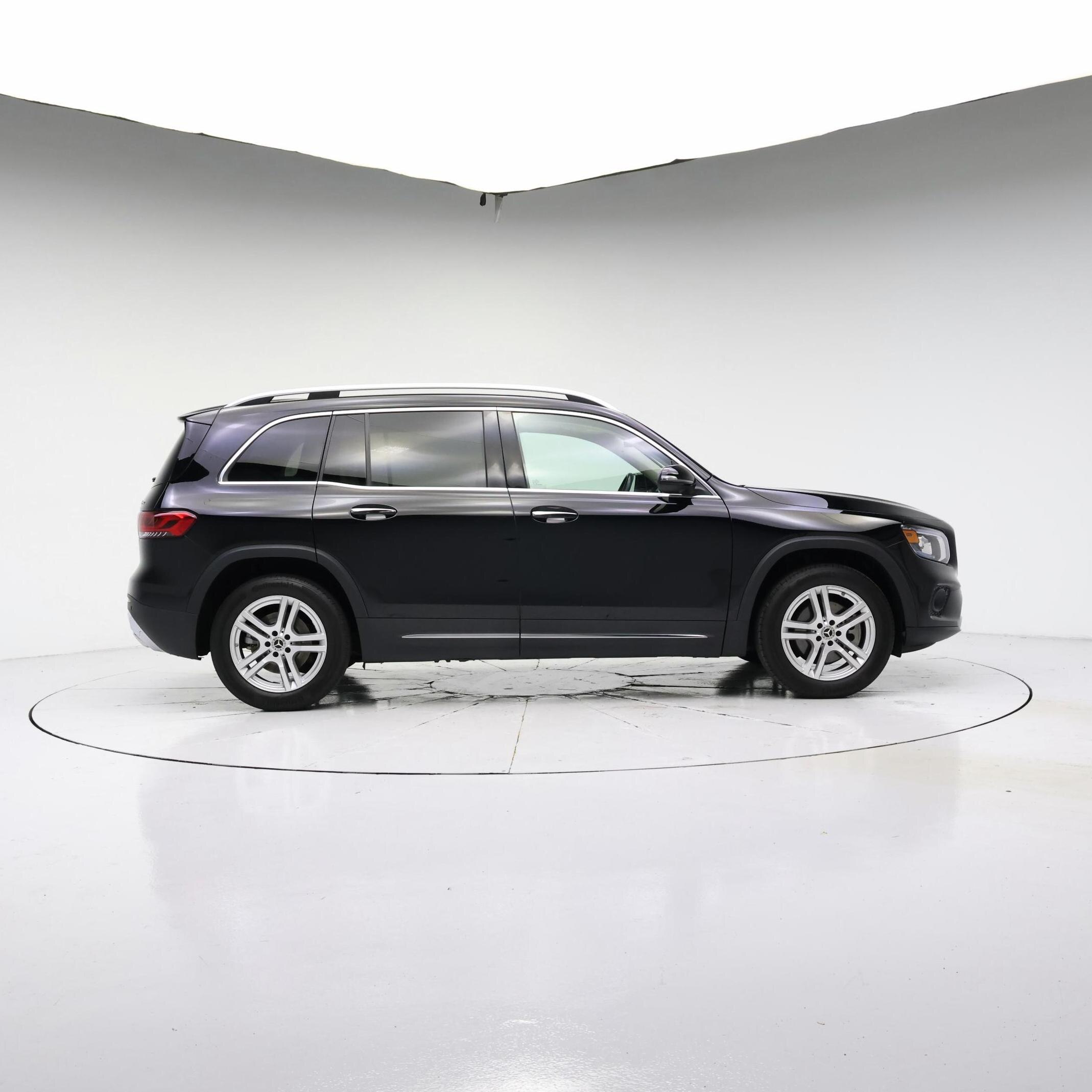 Thumbnail: 2023 Mercedes-Benz GLB - 7
