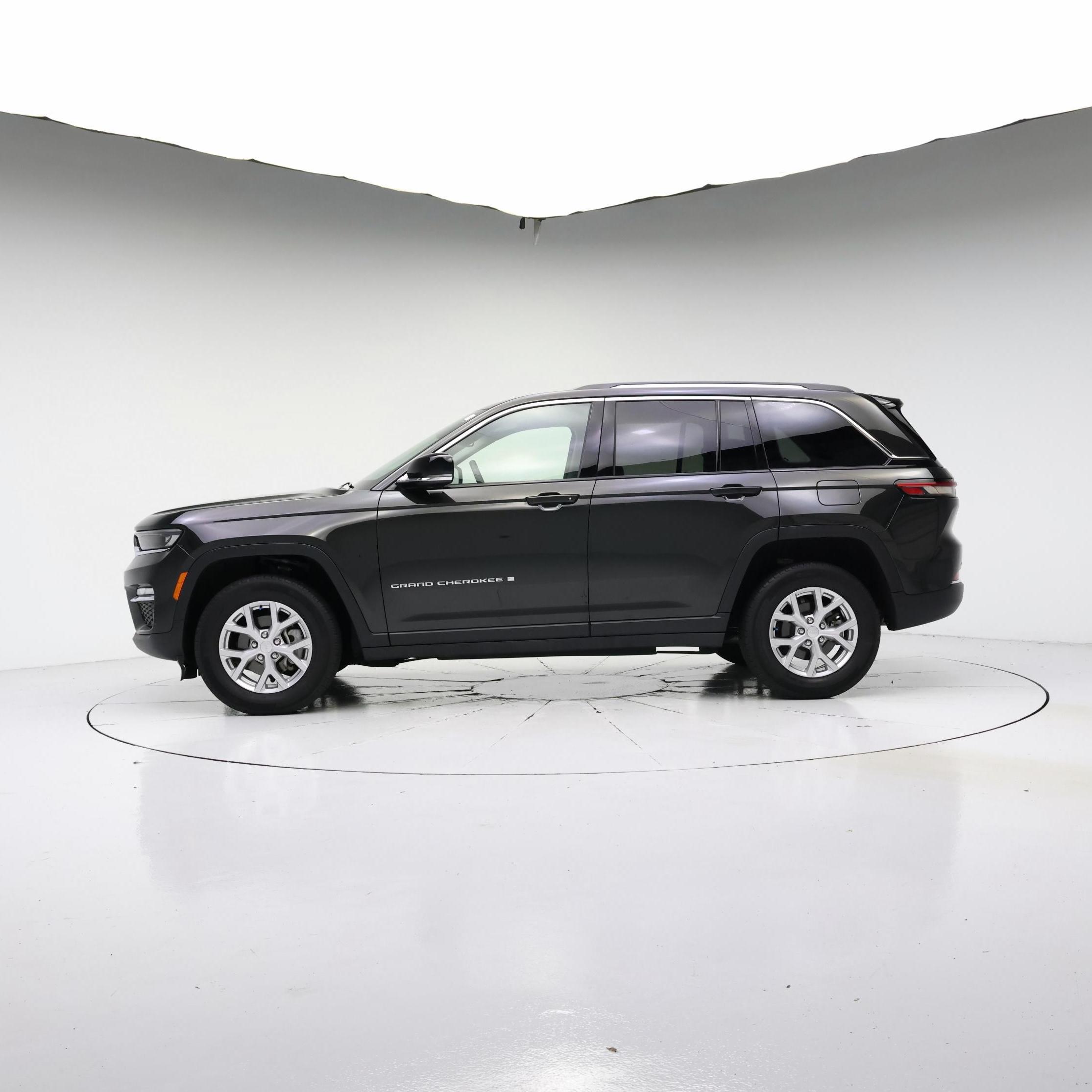 Thumbnail: 2023 Jeep Grand Cherokee - 3