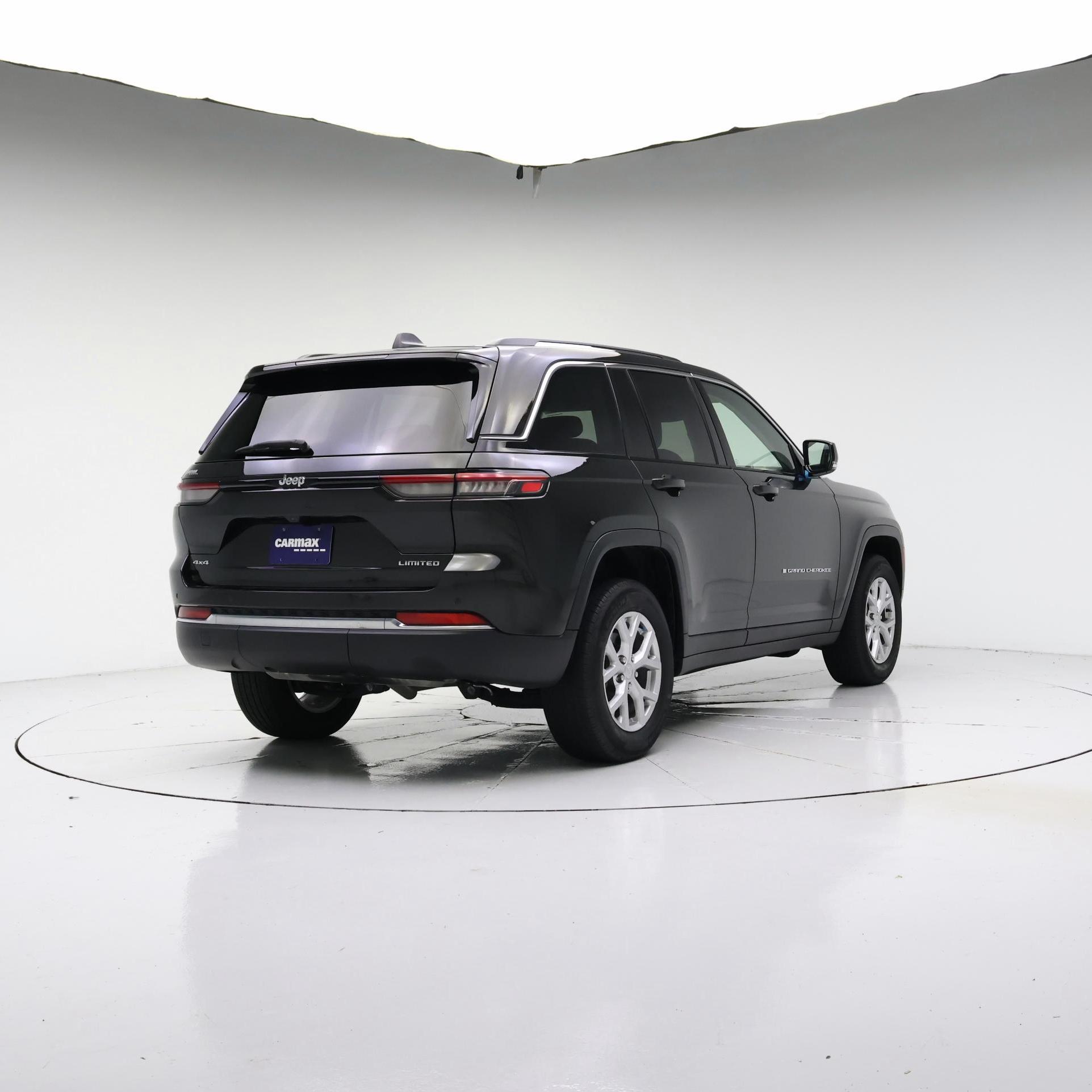 Thumbnail: 2023 Jeep Grand Cherokee - 8