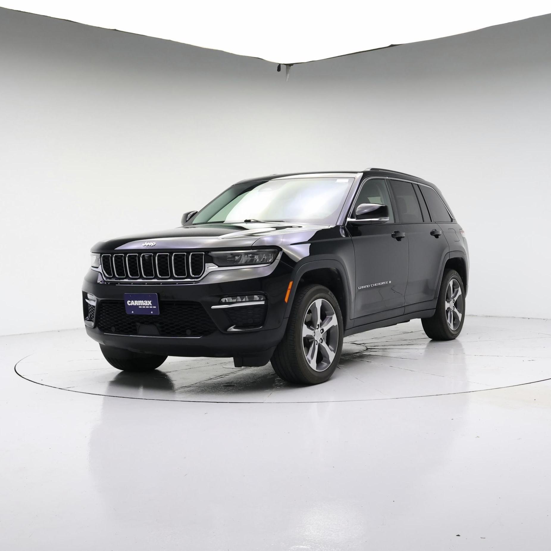 Thumbnail: 2023 Jeep Grand Cherokee - 4