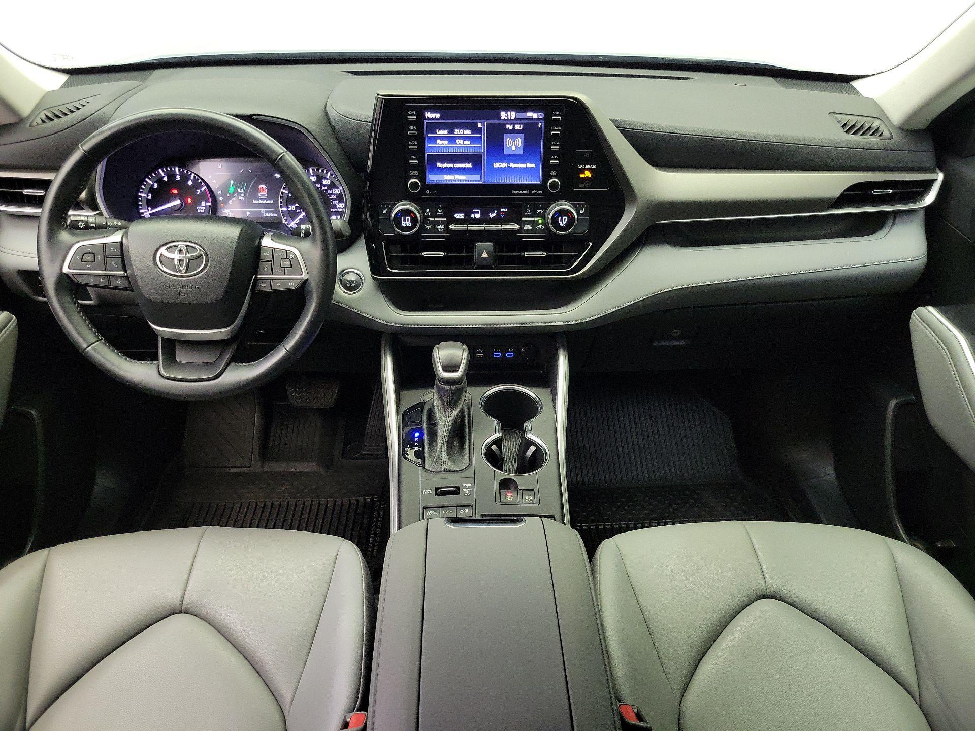 Thumbnail: 2022 Toyota Highlander - 9