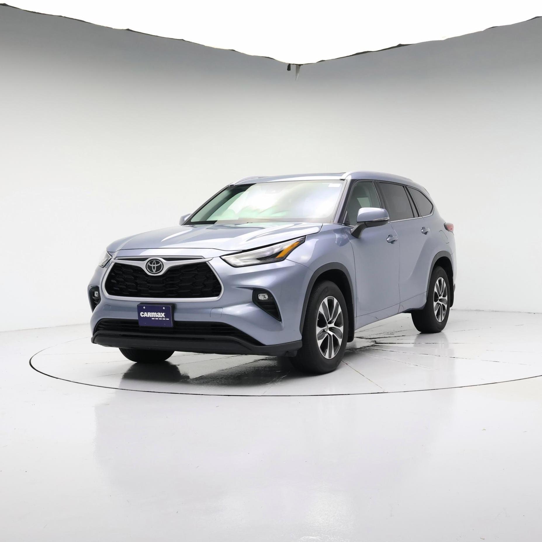 Thumbnail: 2022 Toyota Highlander - 4