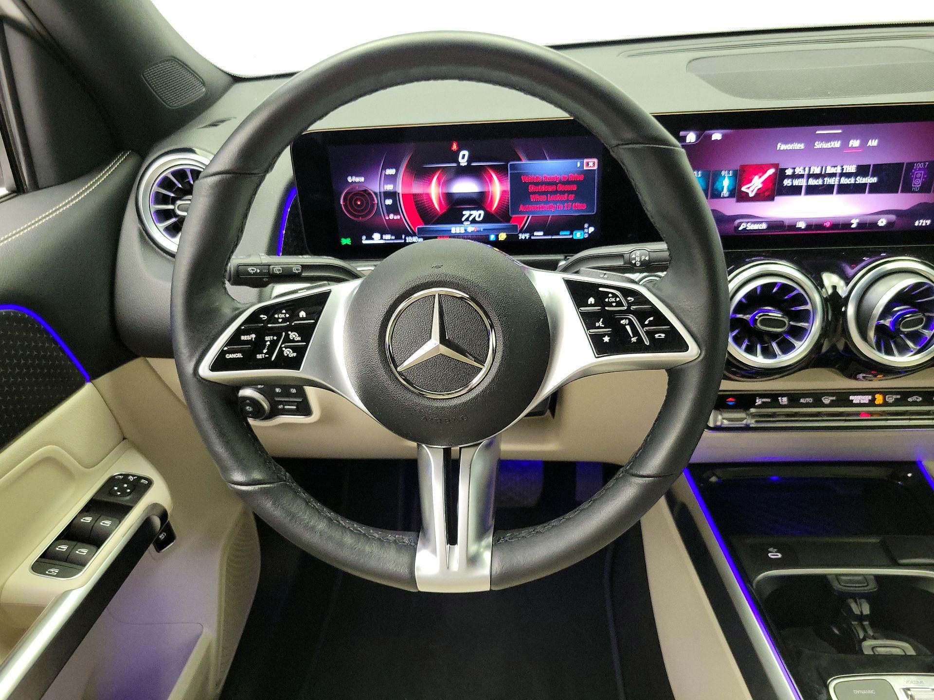 Thumbnail: 2025 Mercedes-Benz GLB - 10
