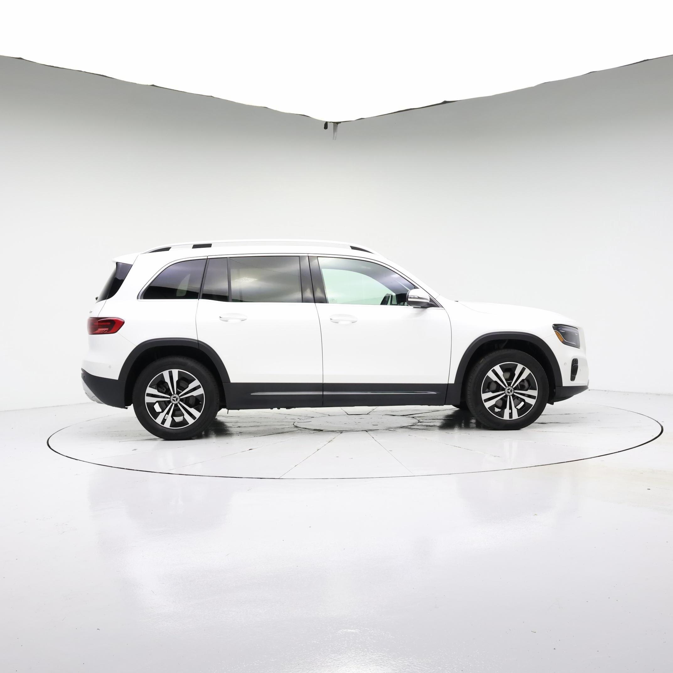 Thumbnail: 2025 Mercedes-Benz GLB - 3