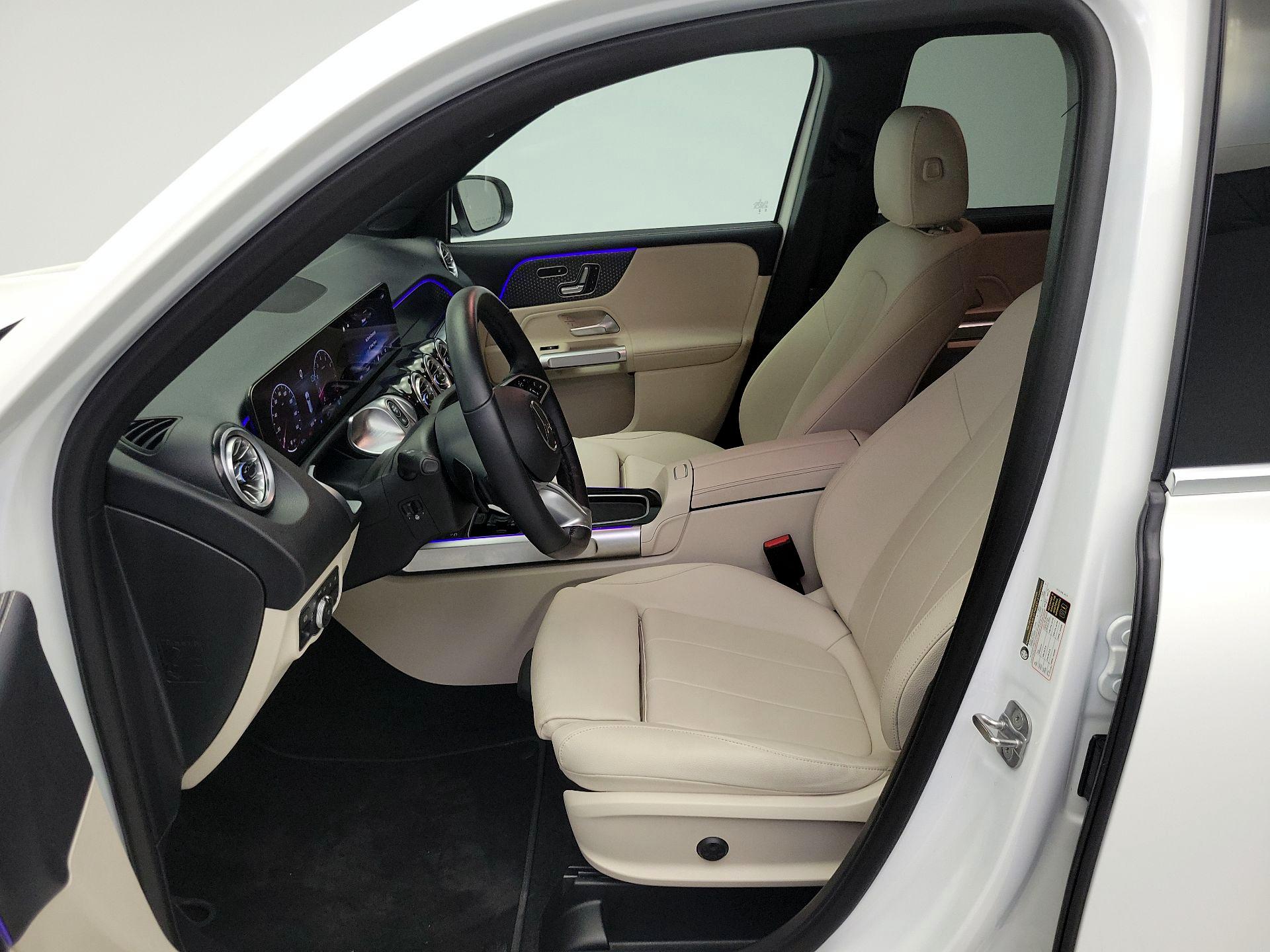 Thumbnail: 2025 Mercedes-Benz GLB - 11