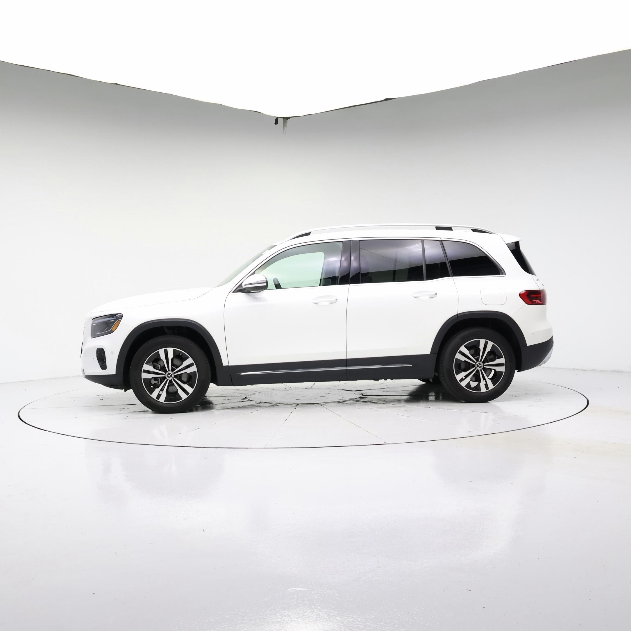 Thumbnail: 2025 Mercedes-Benz GLB - 3