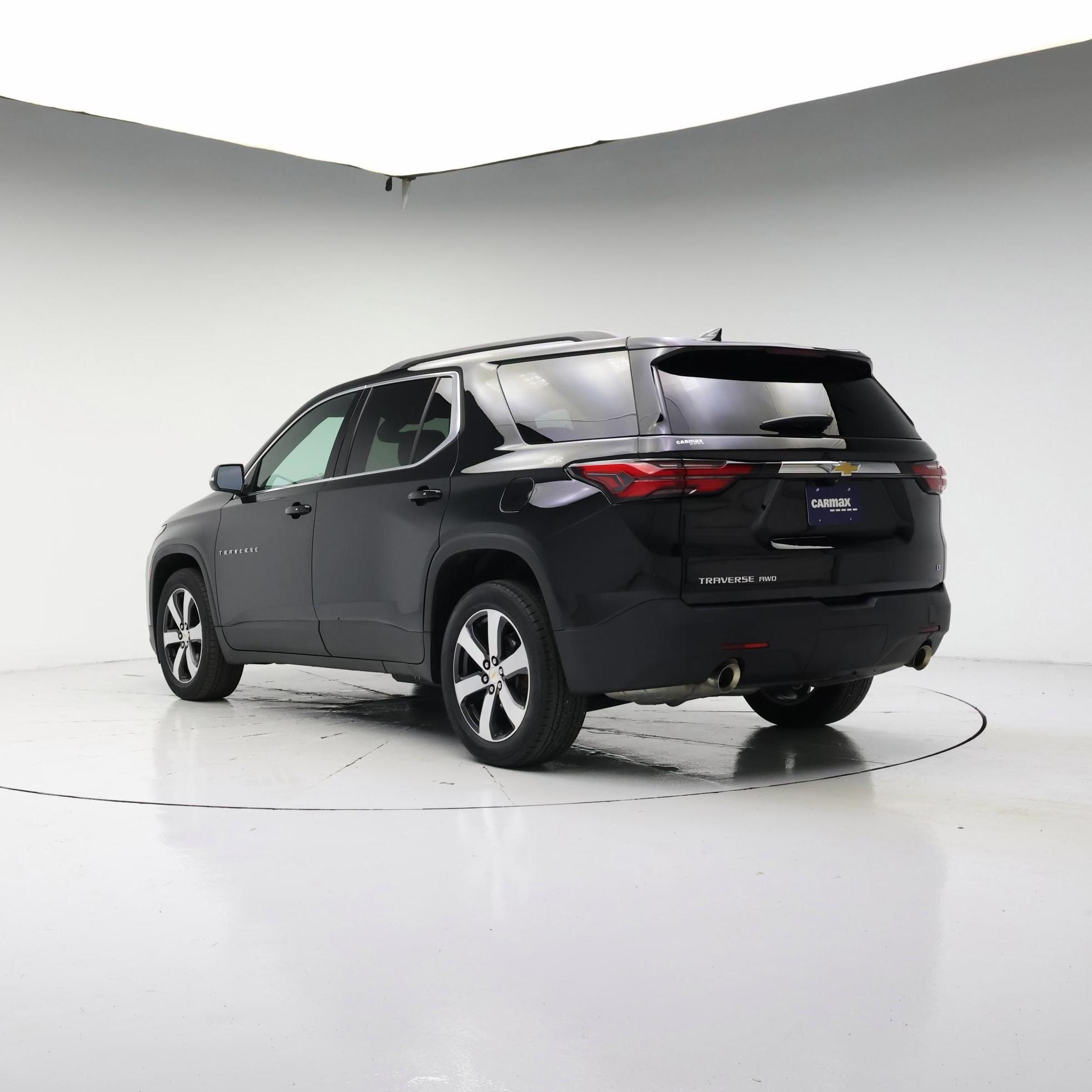 Thumbnail: 2023 Chevrolet Traverse - 2