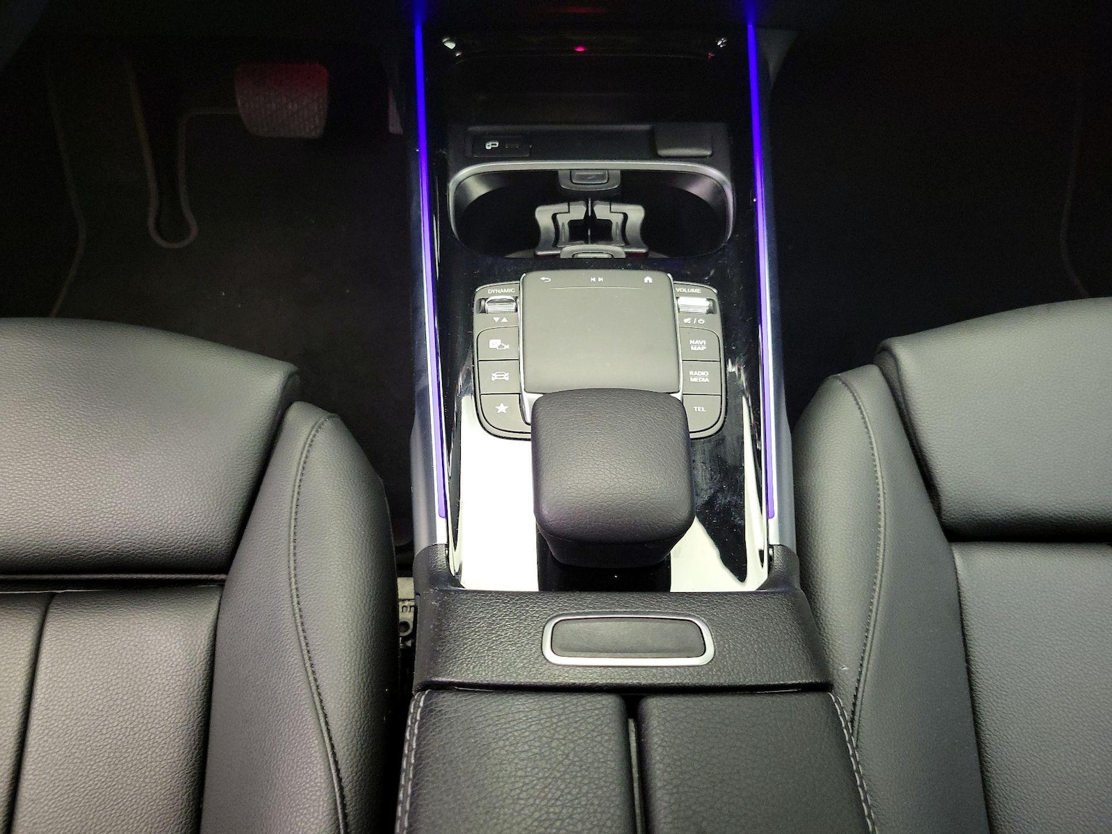 2023 Mercedes-Benz GLB Base - Photo 18